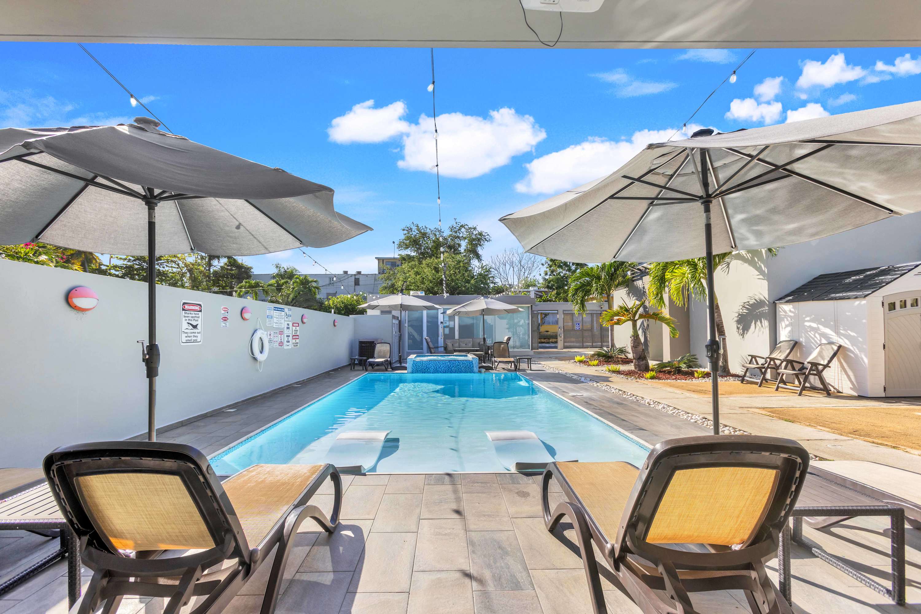 AQUA Ville Moderna · Serene 16BR Villa with Pool - Property photo