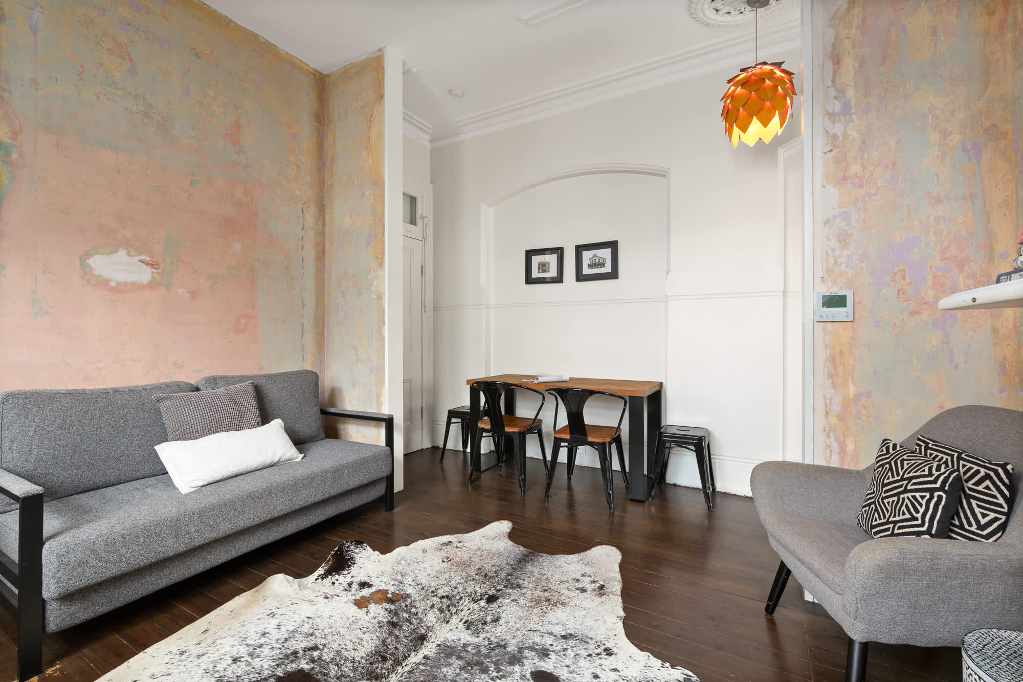 Stylish Victorian Terrace in cultural heart