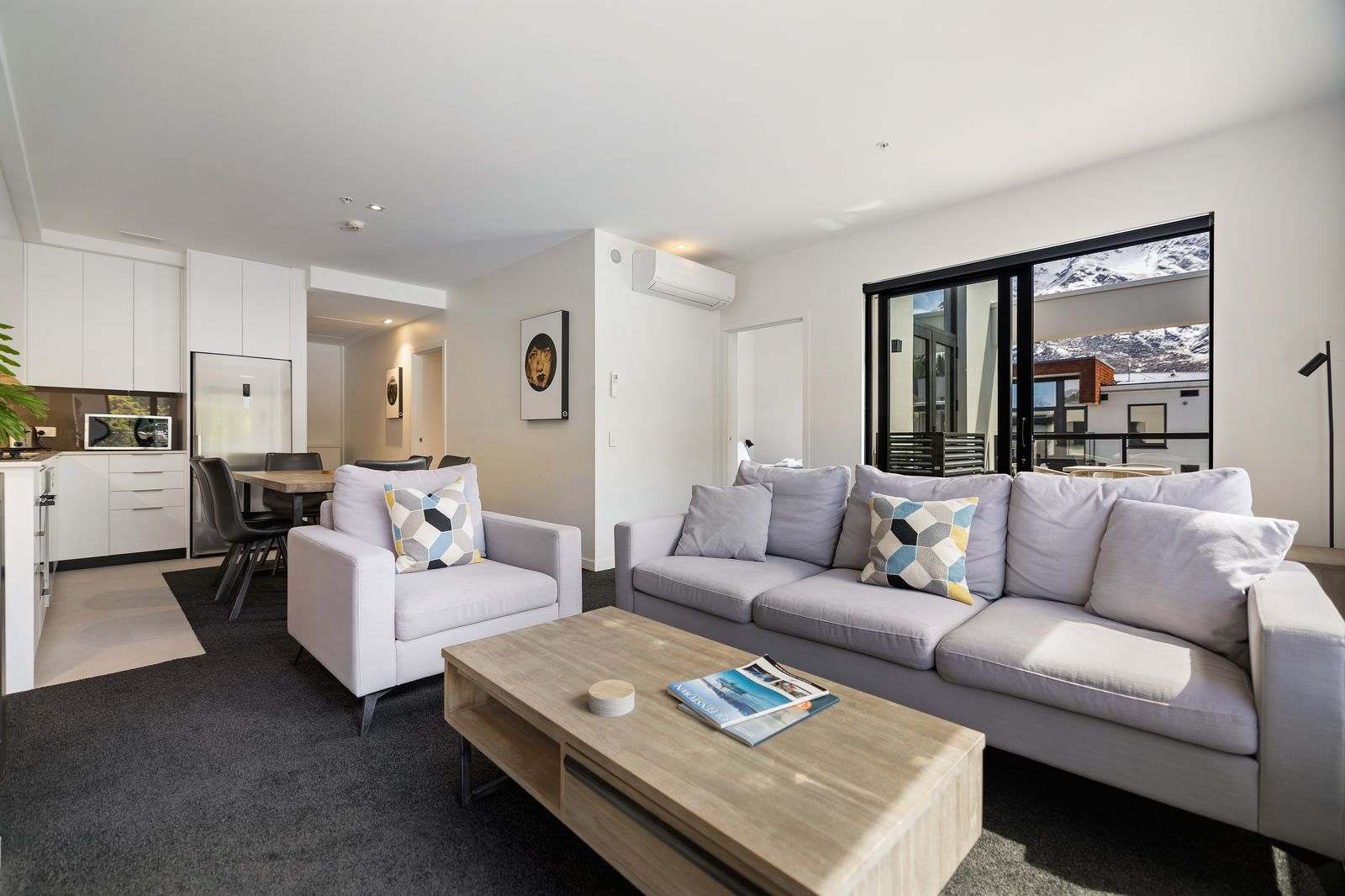 Luxury Penthouse with Mountain Views in Queenstown