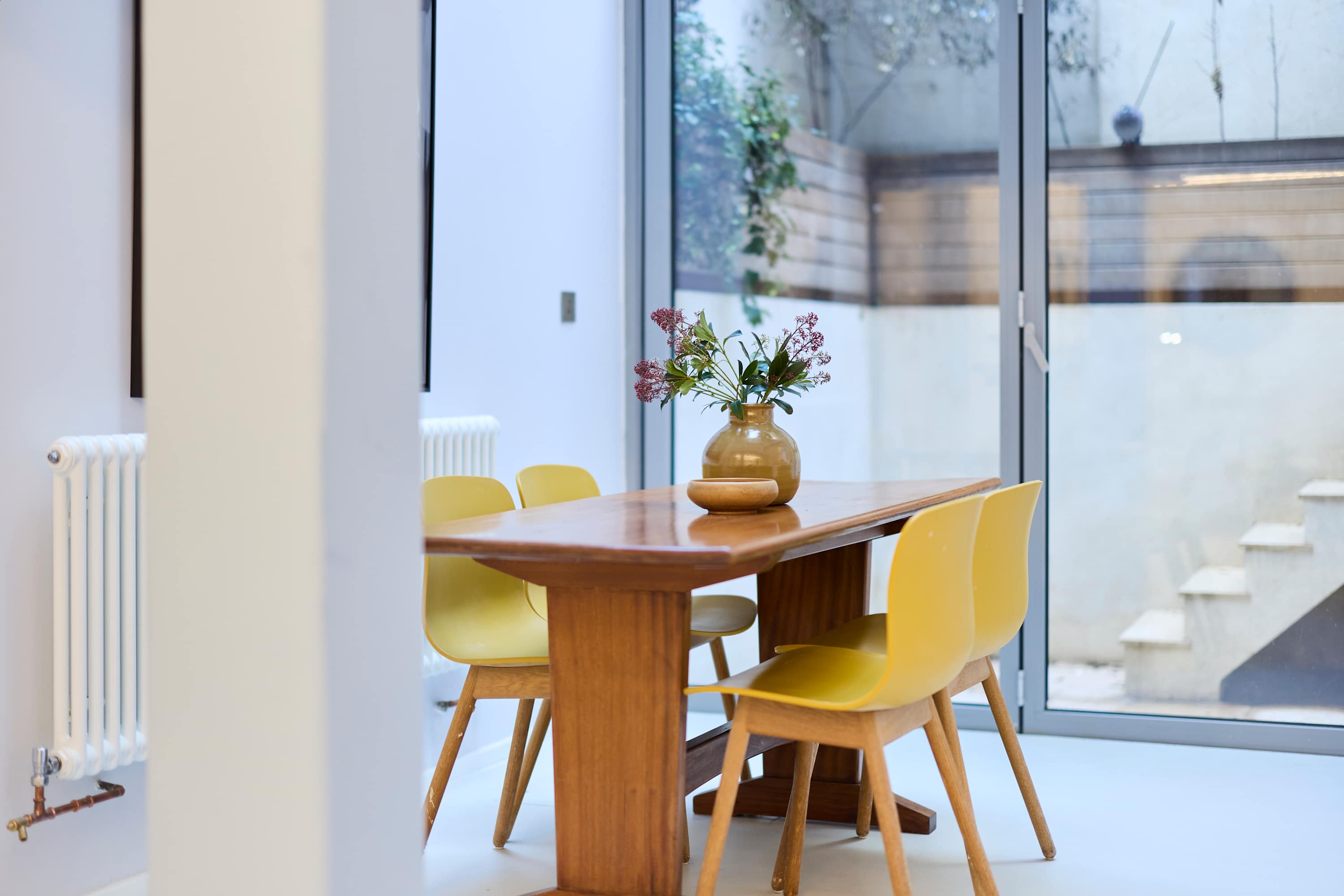 View Ladbroke Grove Courtyard Apartment in Ladbroke Grove 112 W10 5NE Ladbroke Grove Courtyard Apartment in Ladbroke Grove 112 W10 5NE - Property image 13 - VivreStays