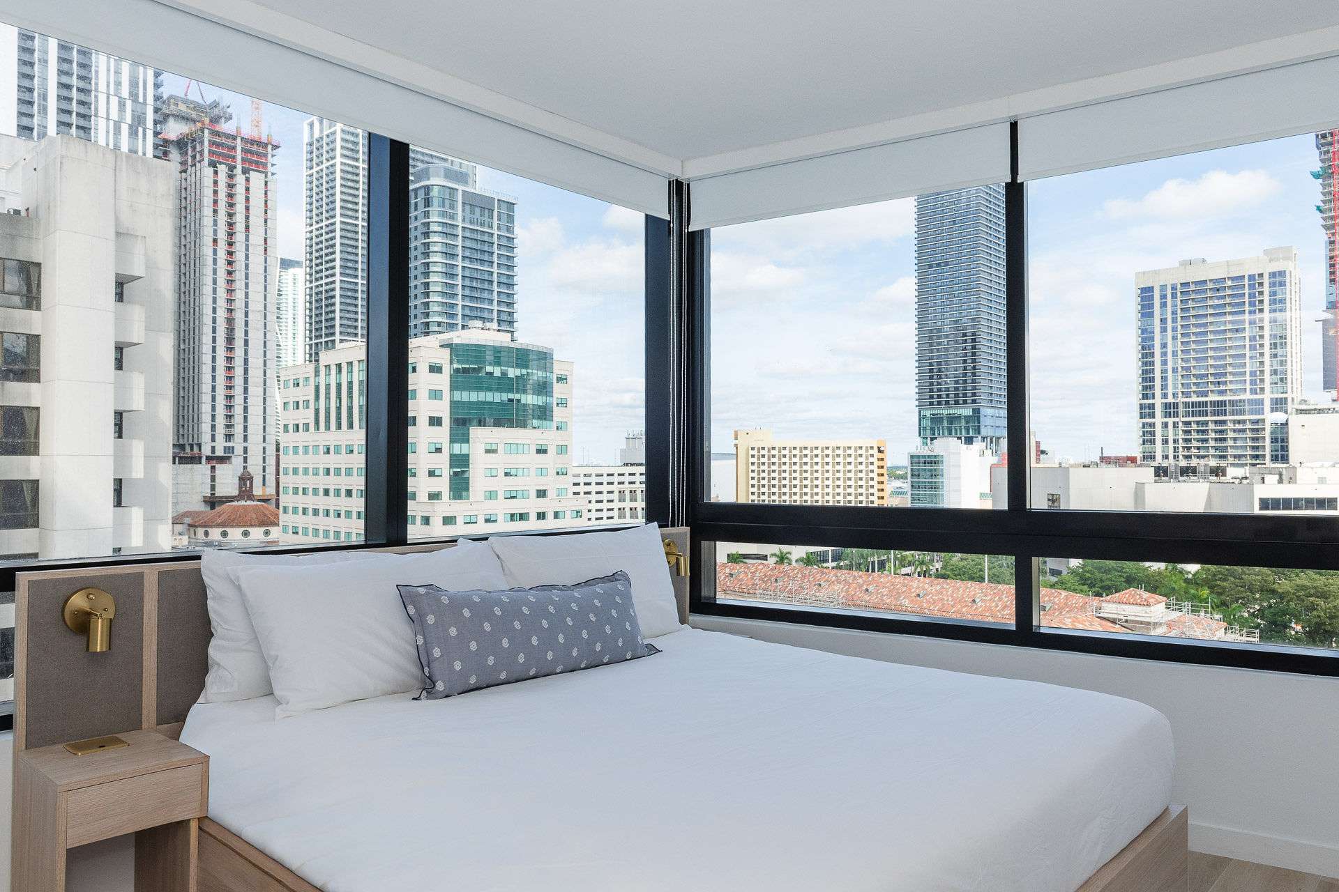 Upscale 2/2 Condo Downtown Miami with Free Parking — Miami, FL — vacation rental