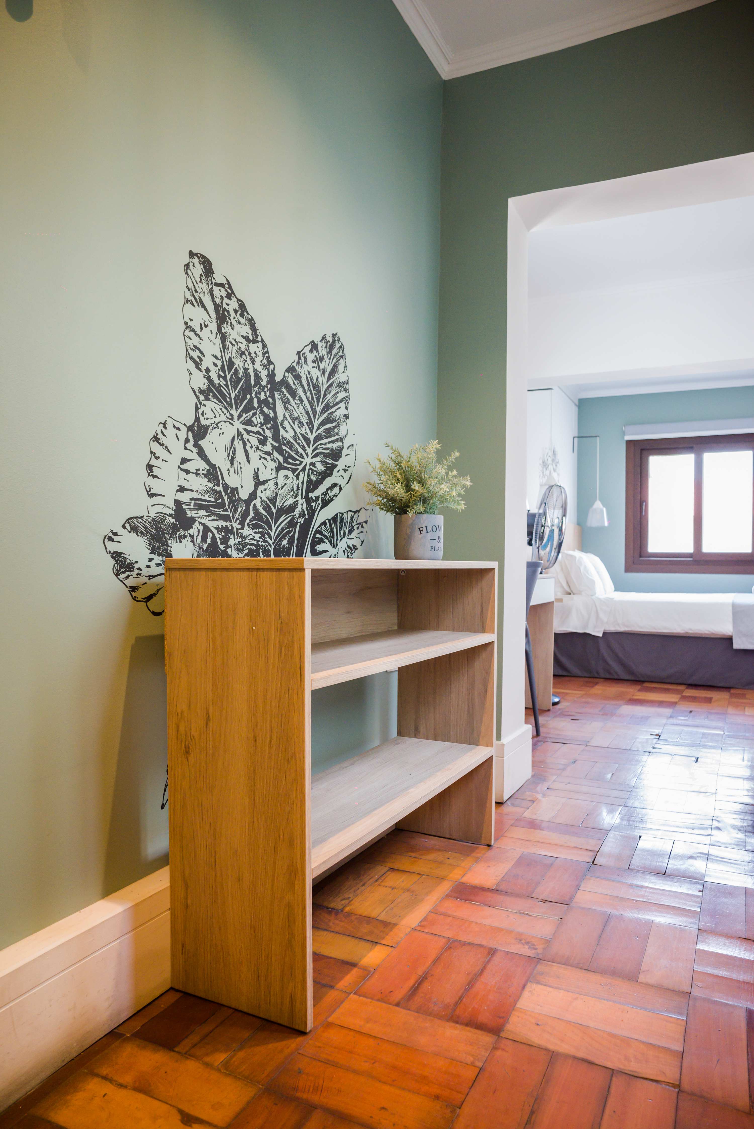 Charming studio with artistic touches and cozy decor, perfect for a relaxing stay in the heart of Chile.