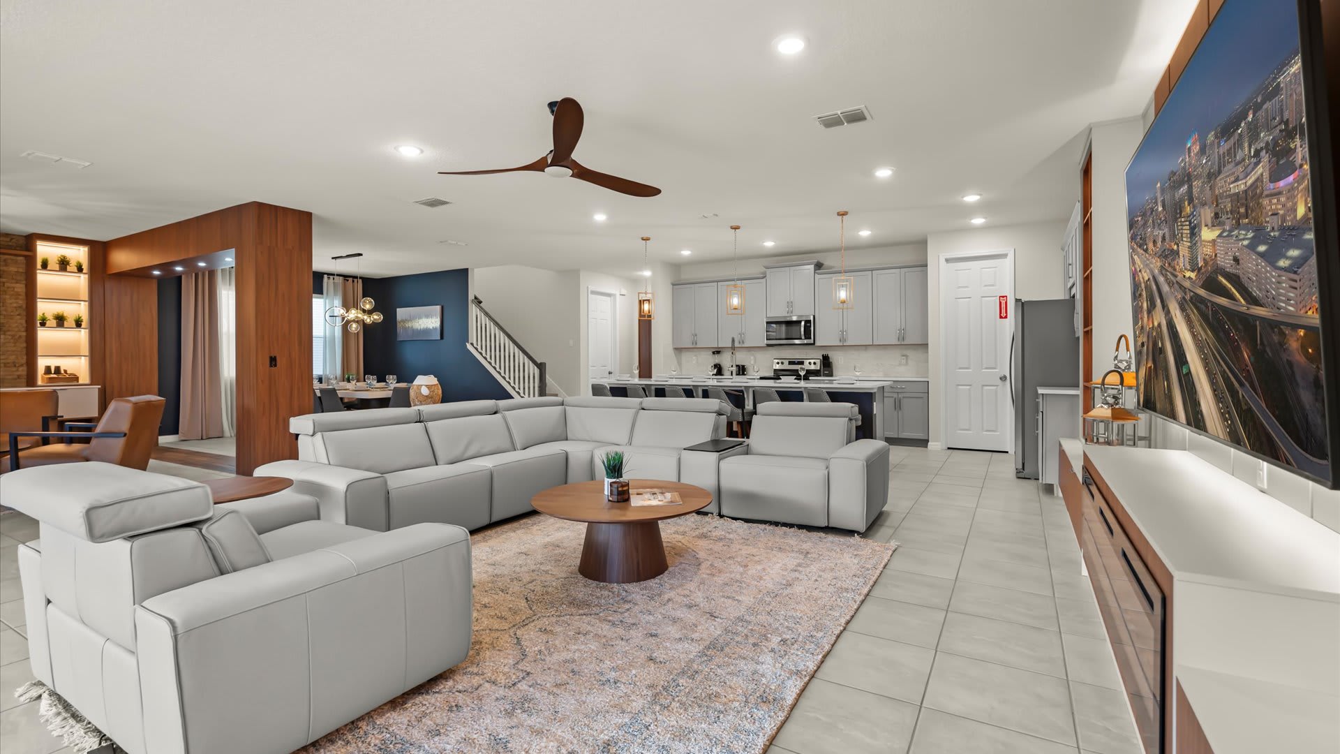 Upstay Solara Resort Villa Pool Cinema Games | Photo 14