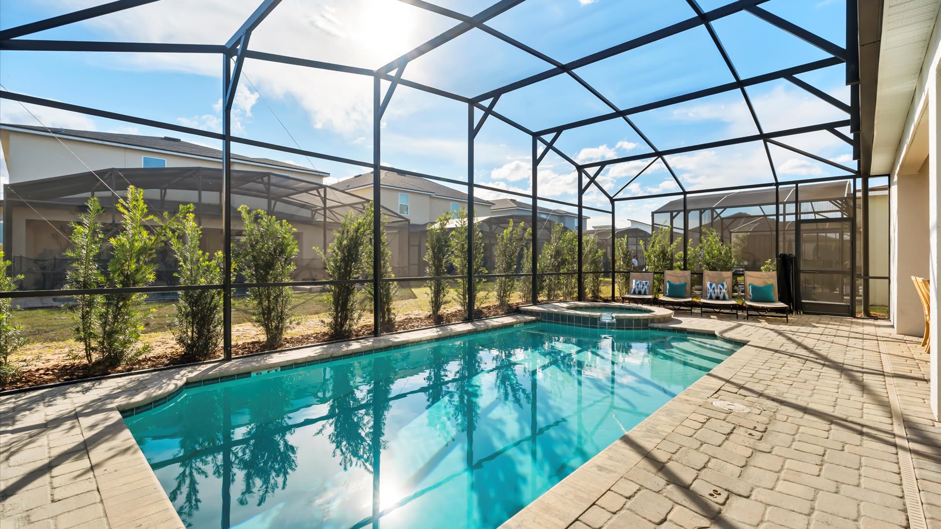 Upstay Solara Resort Villa Pool Cinema Games | Photo 7