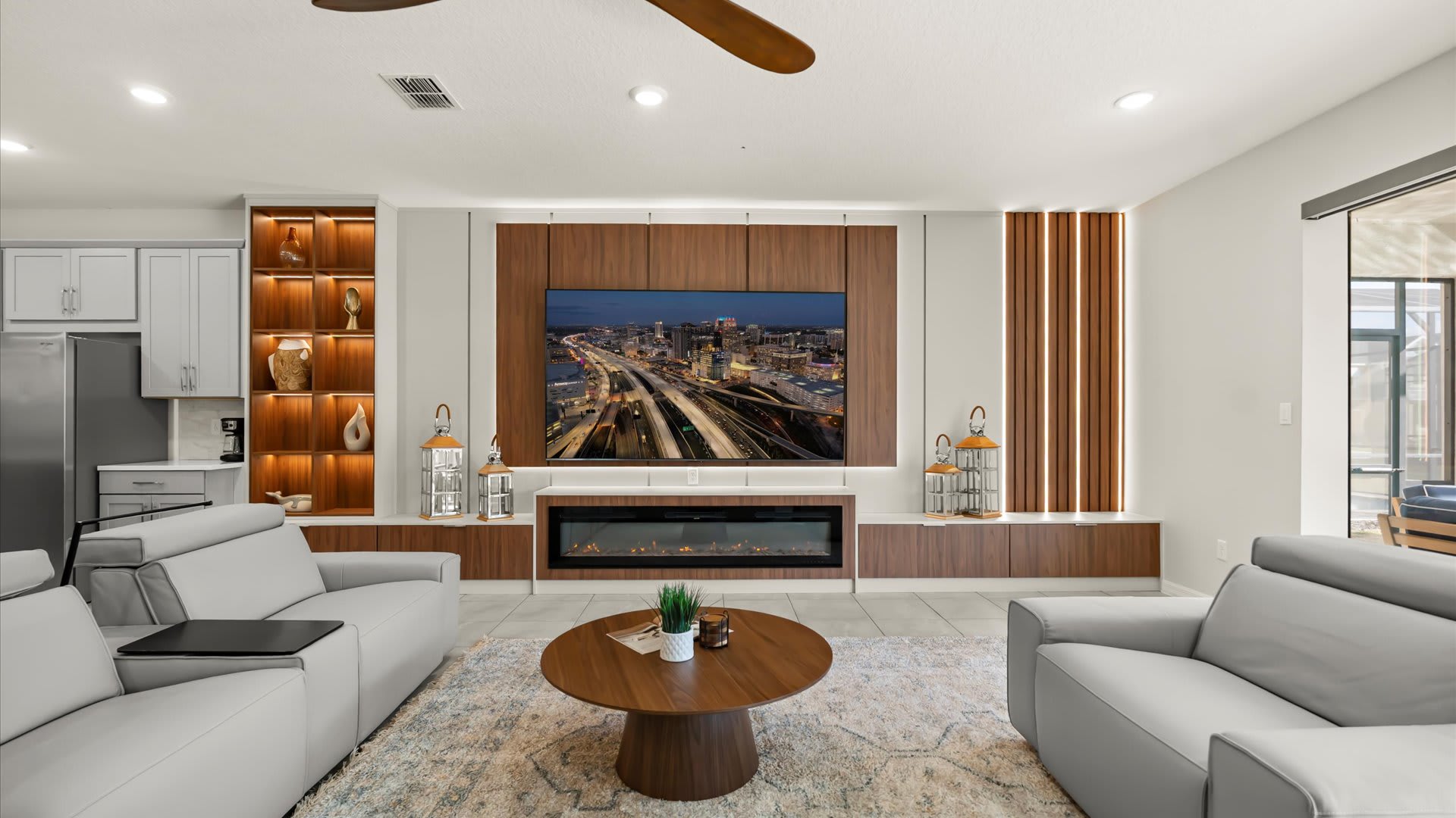 Upstay Solara Resort Villa Pool Cinema Games | Photo 15