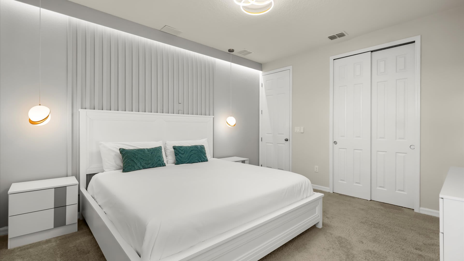 Upstay Solara Resort Villa Pool Cinema Games | Photo 36