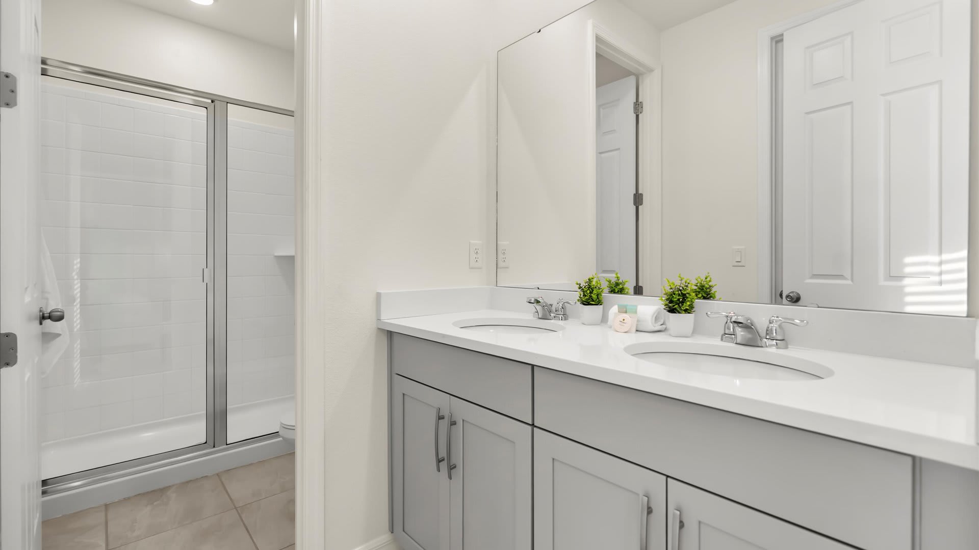 Upstay Solara Resort Villa Pool Cinema Games | Photo 41