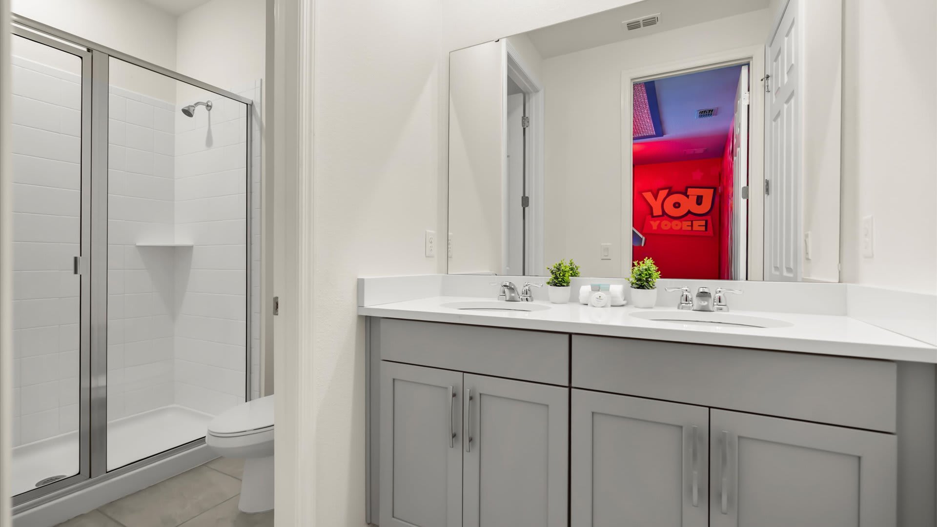 Upstay Solara Resort Villa Pool Cinema Games | Photo 38