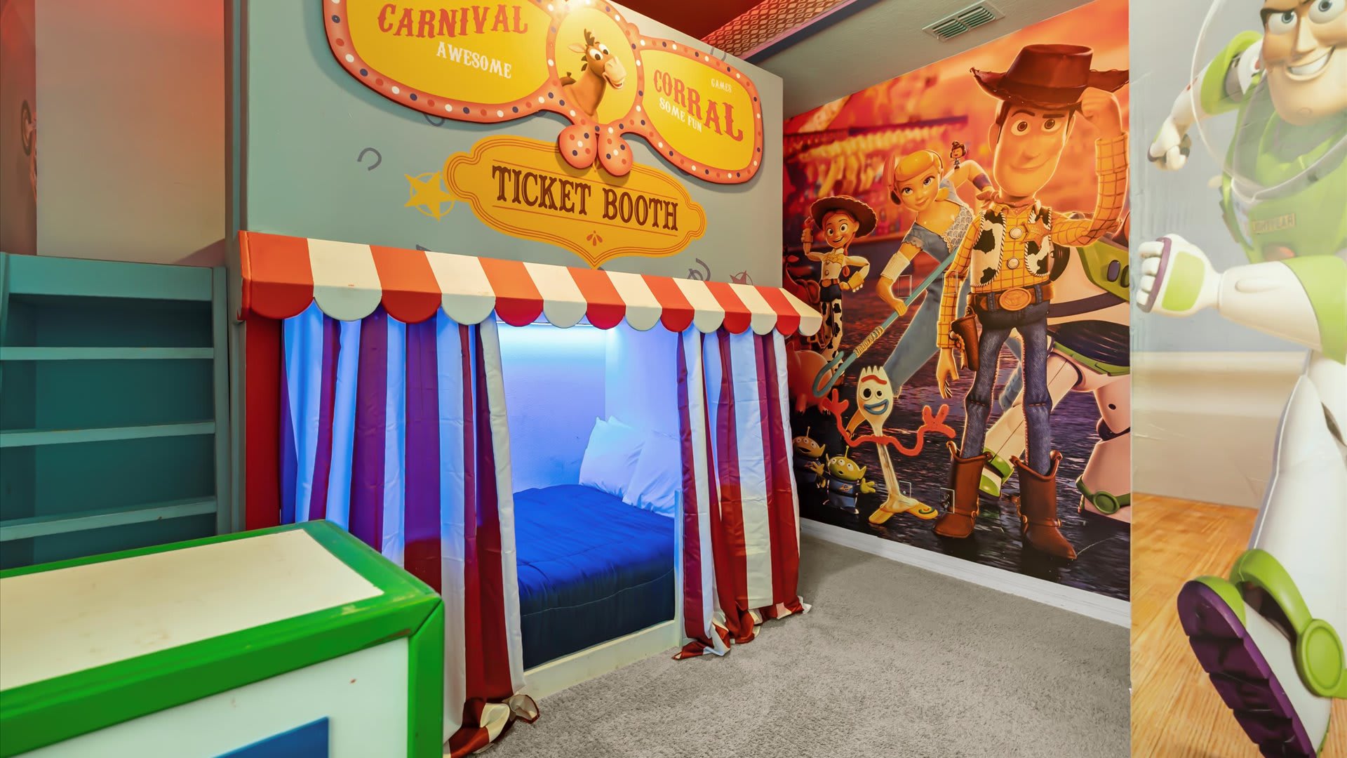 Upstay Solara Resort Villa Pool Cinema Games | Photo 49