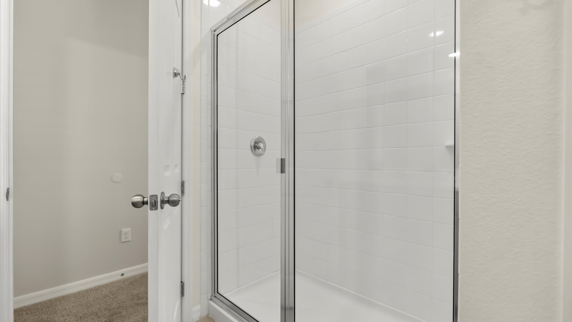 Upstay Solara Resort Villa Pool Cinema Games | Photo 52