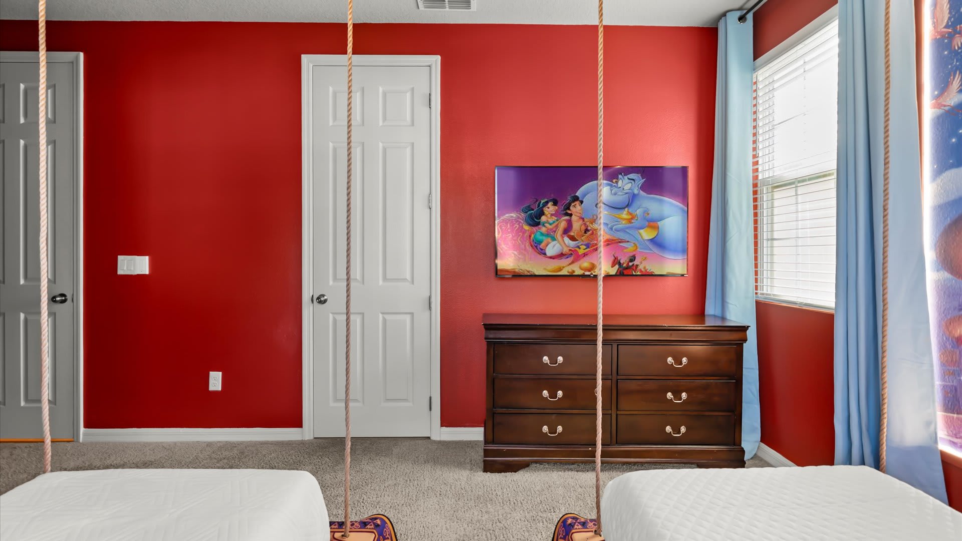 Upstay Solara Resort Villa Pool Cinema Games | Photo 54