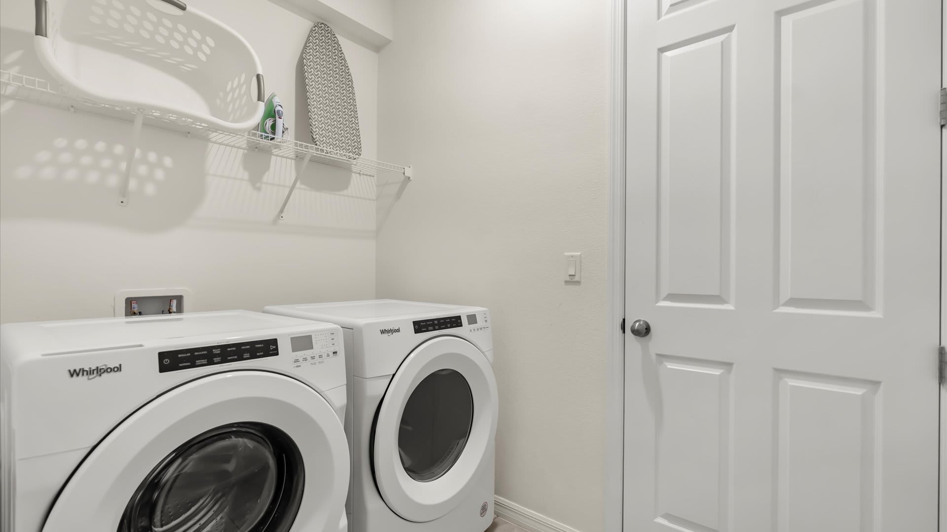 Upstay Solara Resort Villa Pool Cinema Games | Photo 60