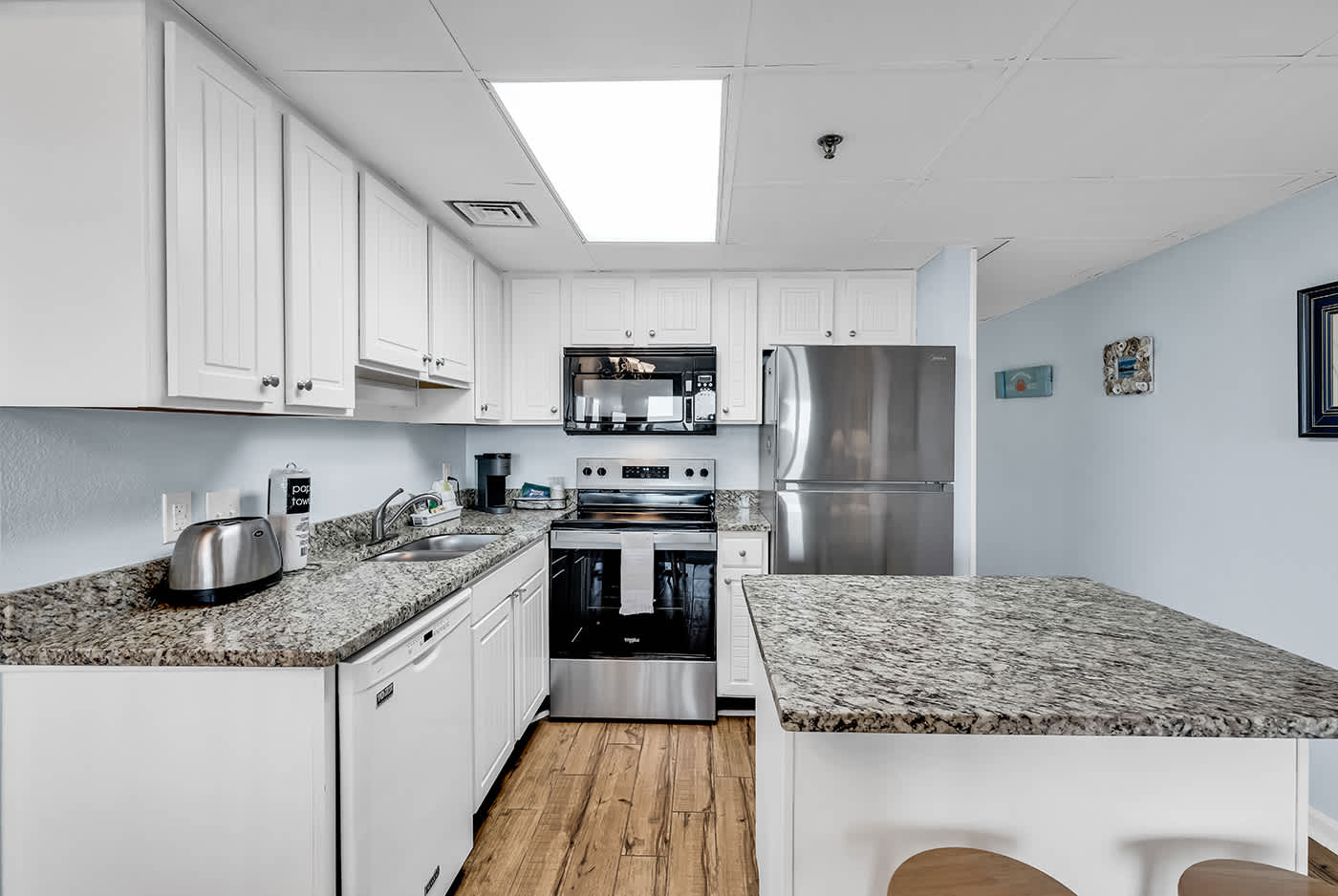 Oceanfront Luxury 2BR Litchfield Beach Escape | Photo 5