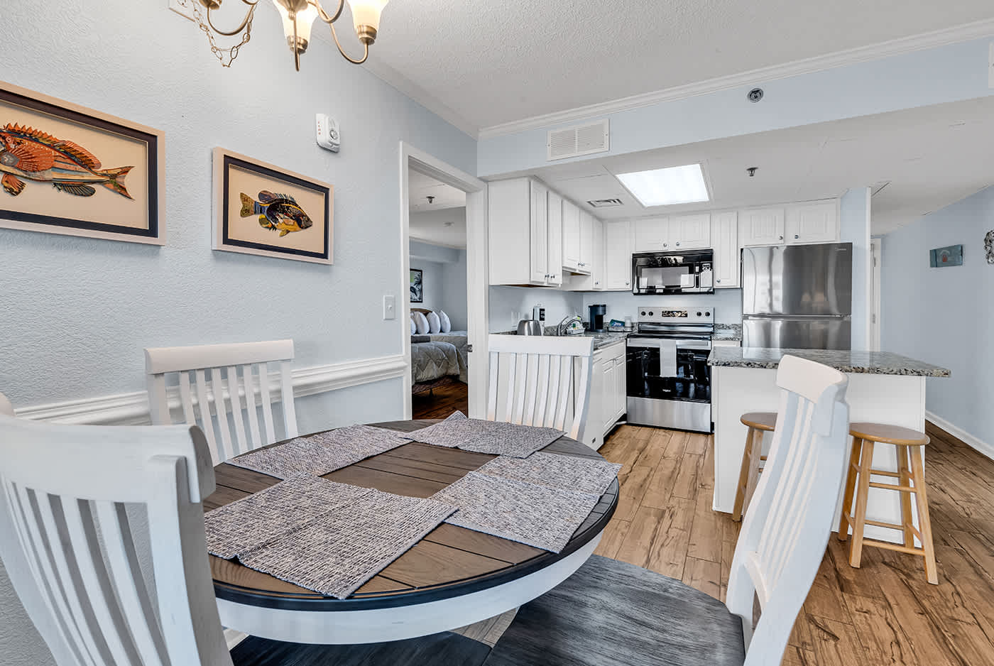 Oceanfront Luxury 2BR Litchfield Beach Escape | Photo 10