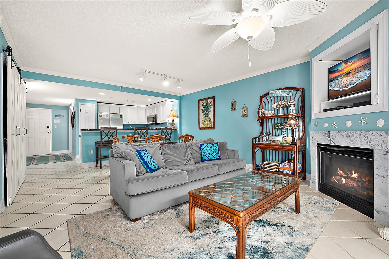Two Bedroom Bayside Condo with Great Amenities | Photo 3