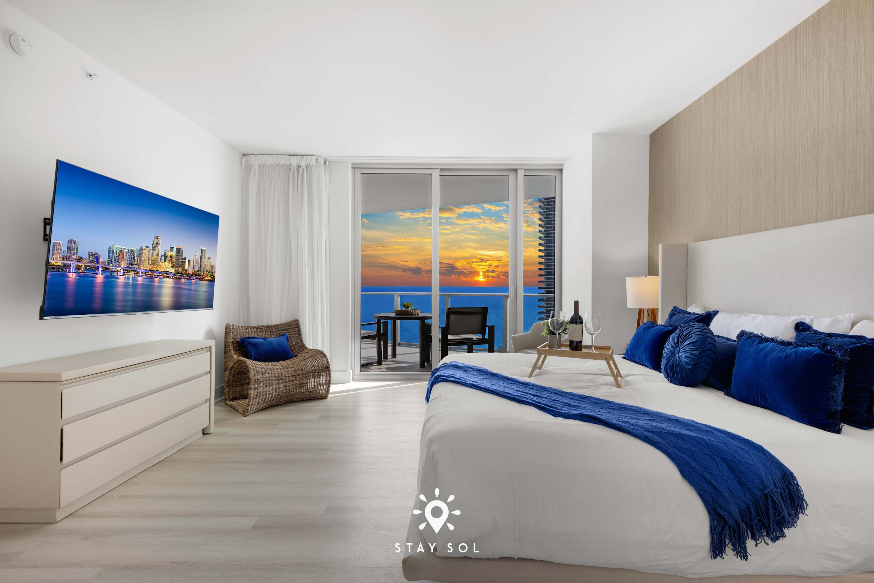 Oceanline 3BR Corner Balcony & Calm Seas