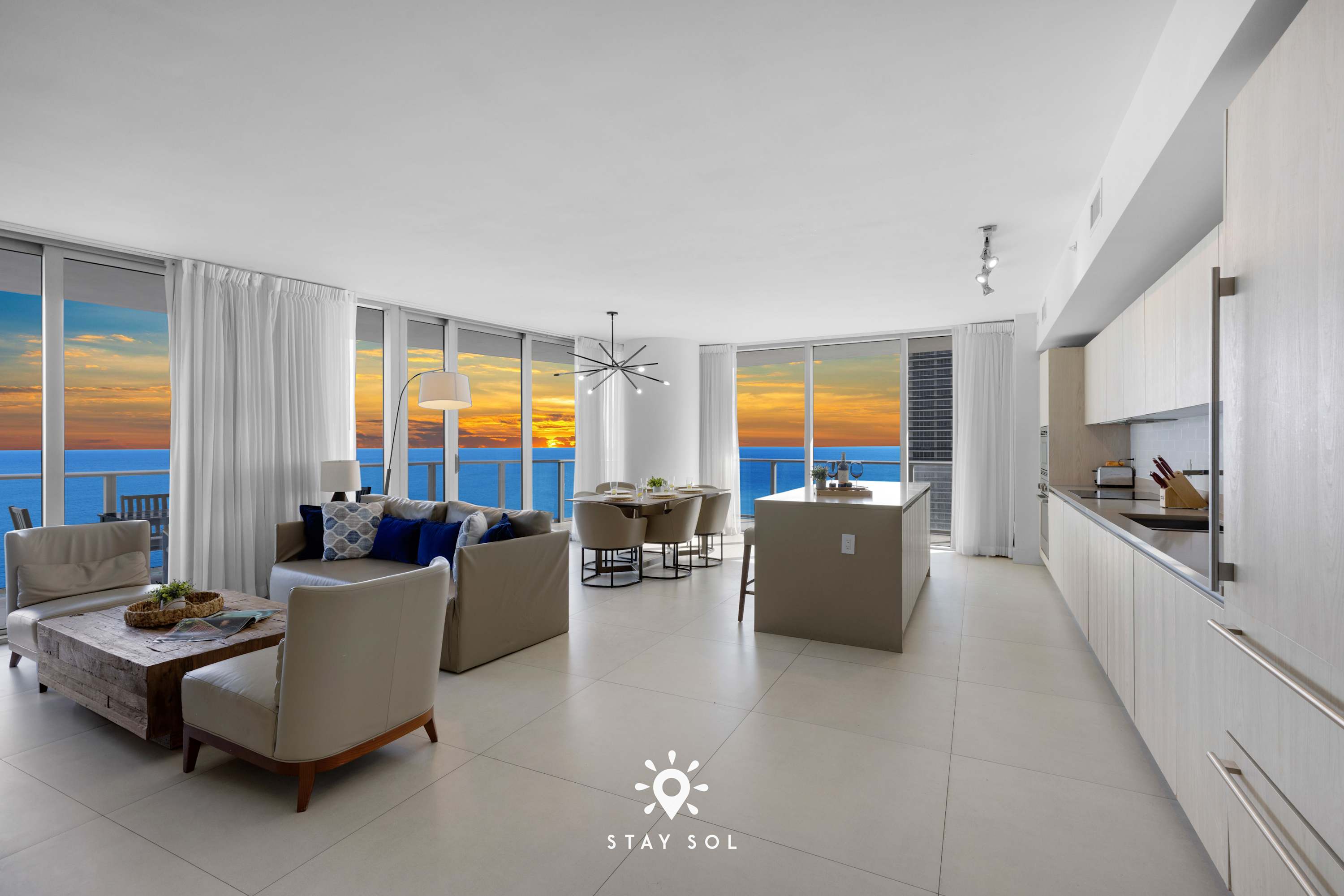 Corner-View Coastal 3BR + Resort