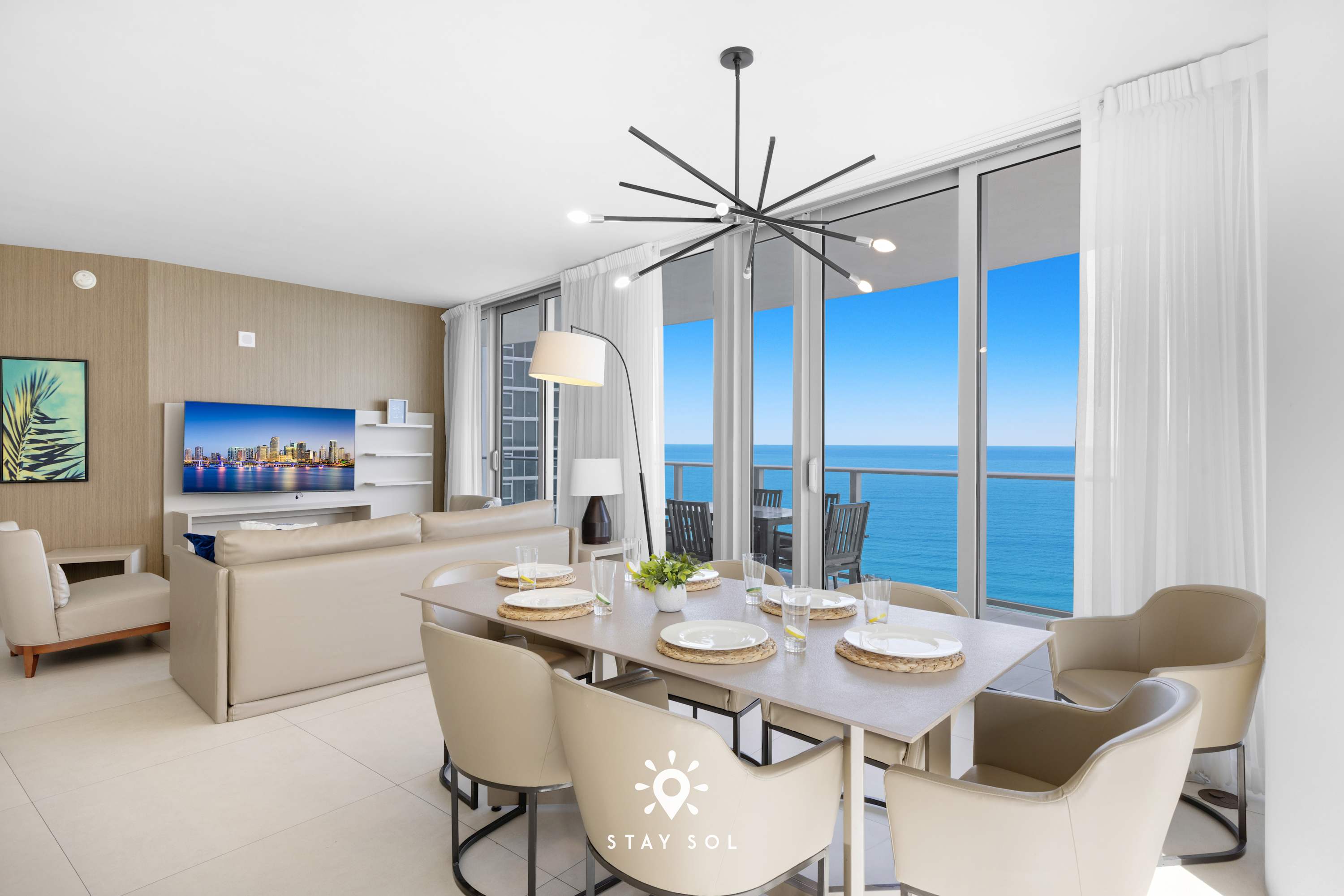 Corner-View Coastal 3BR + Resort