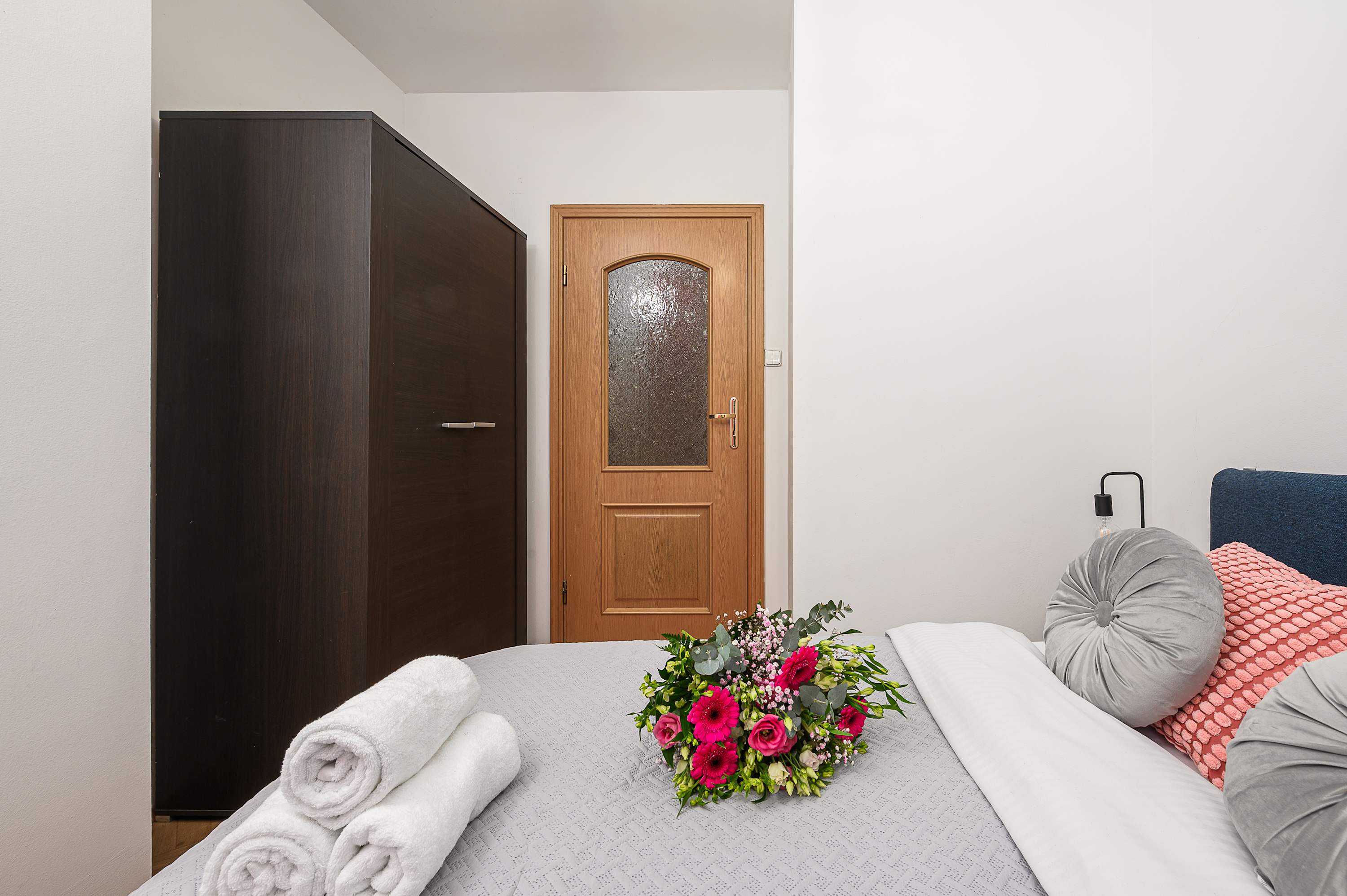 Lumina apartment for family in the center of Warsaw