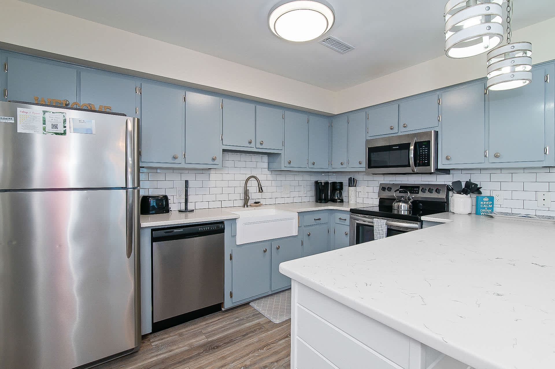 Oceanfront and Modern Top Location w Pool