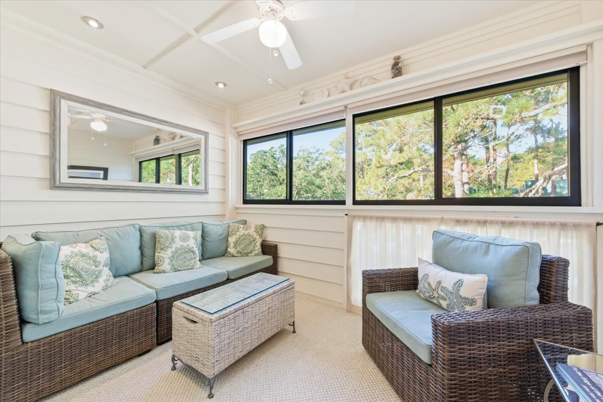 Beach-Ready Hilton Head Condo w Resort Amenities! 2