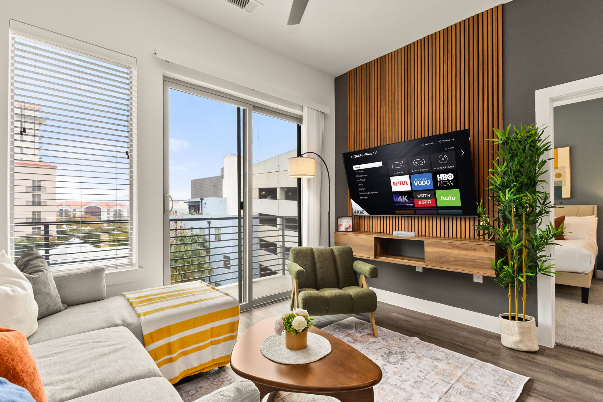Central Flat: Pool|Free Parking|Walk to Riverwalk — San Antonio, TX — vacation rental