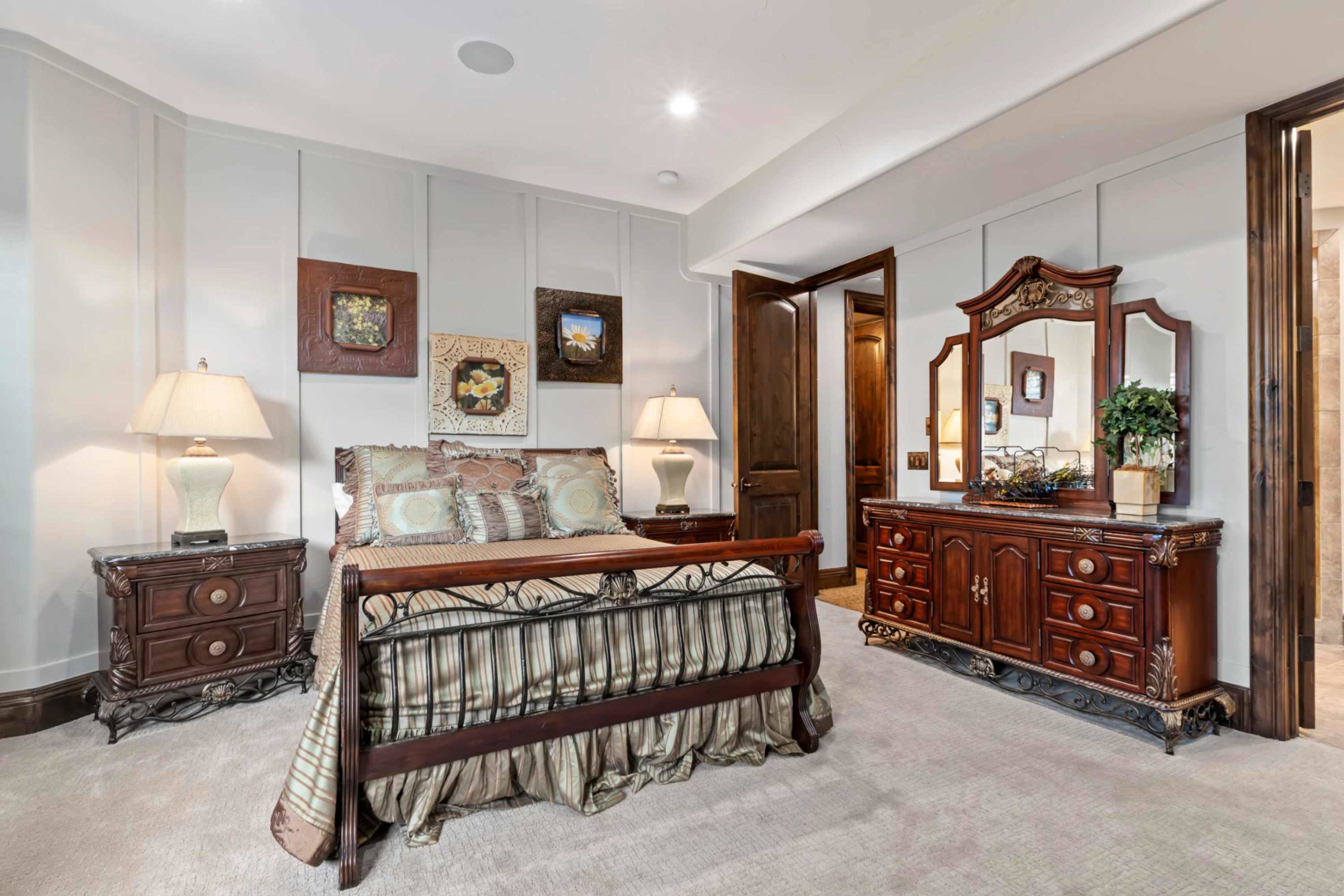 Wasatch Luxury Estate with Indoor Pickleball Theatre and Hot Tub | Photo 40