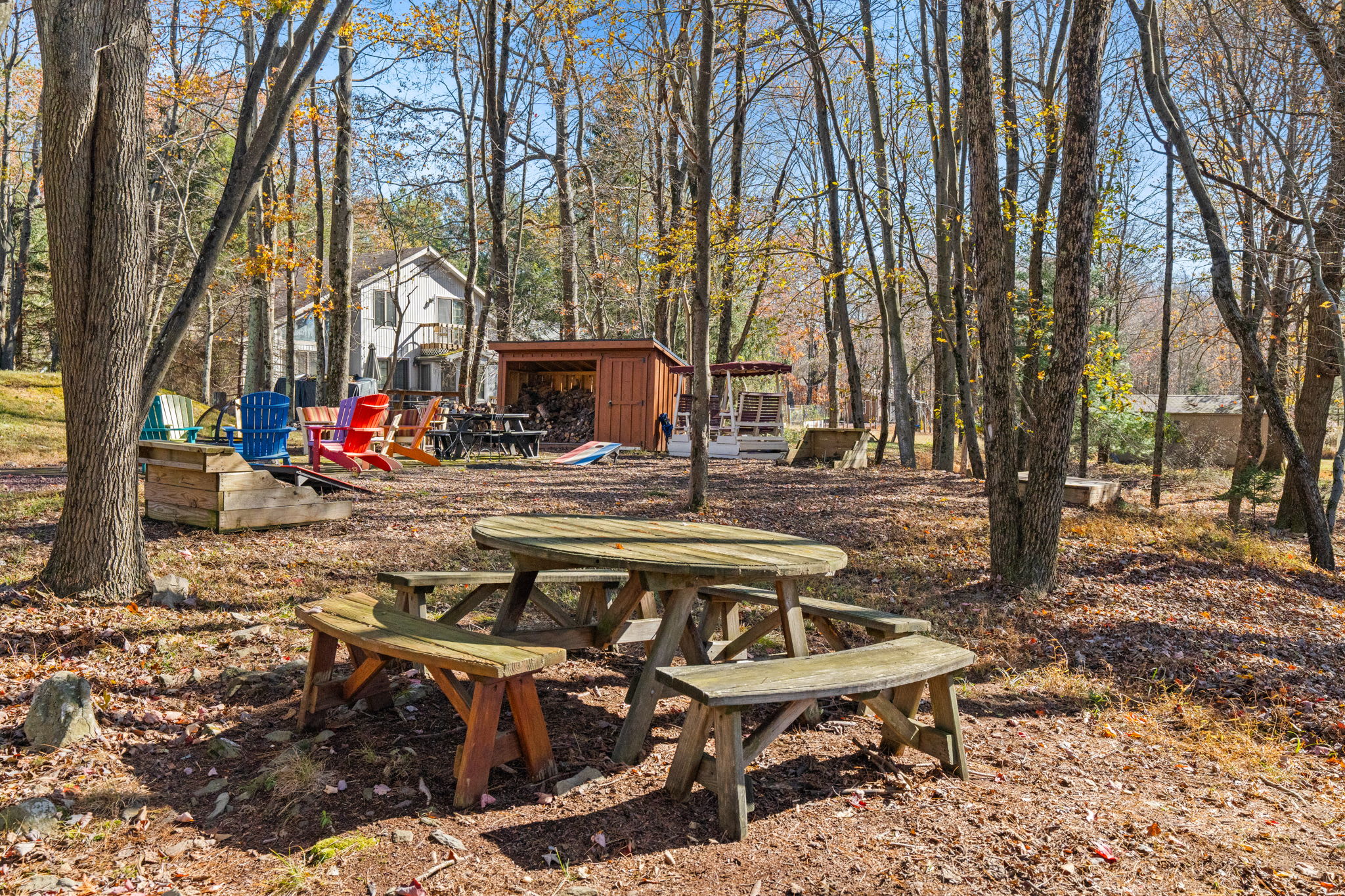 Nearby community lake dock with mountain views - lakefront community amenities and water recreation