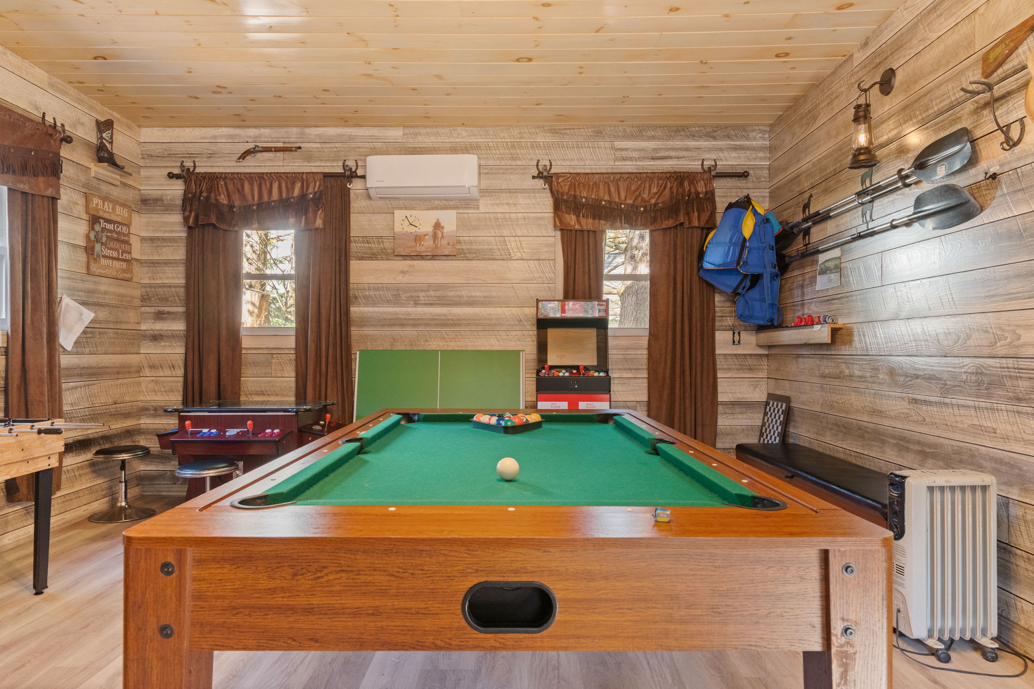 Living area with modern amenities and comfortable seating - ideal space for relaxation and entertainment