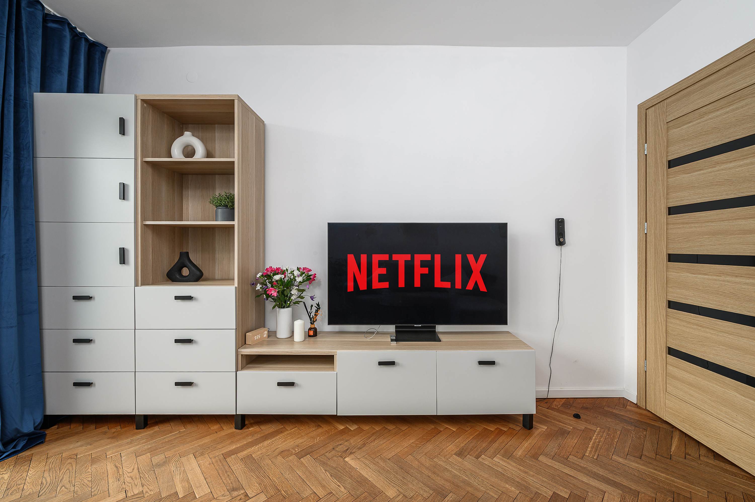 Lumina 2-room apartment near the Old Town