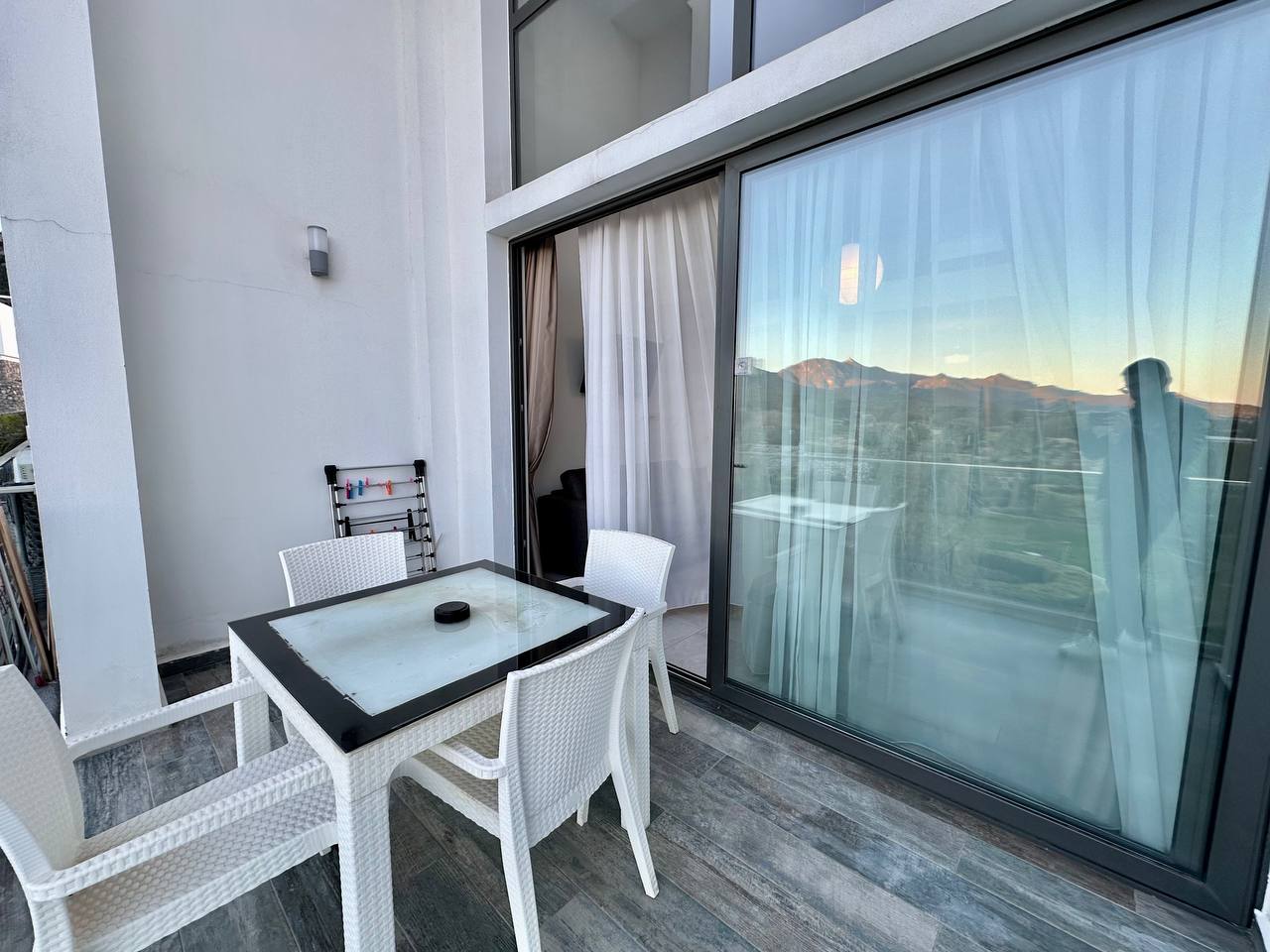 View 10