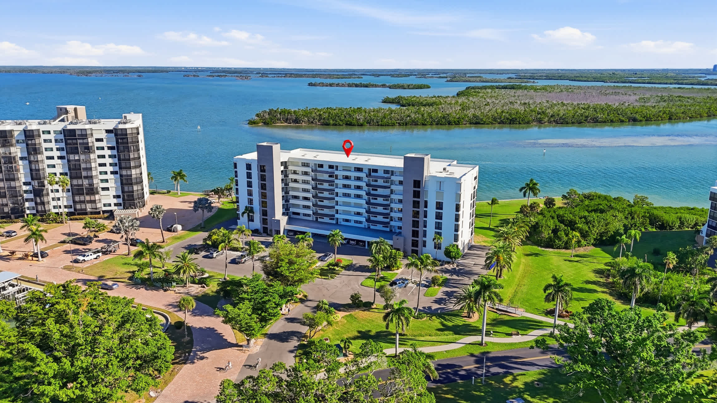 Luxury Bay Side Condo on Fort Myers Beach FL
