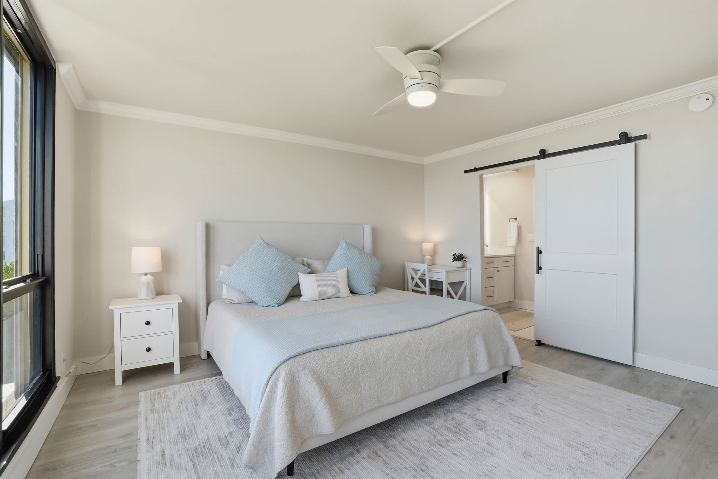 Luxury Bay Side Condo on Fort Myers Beach FL | Photo 16