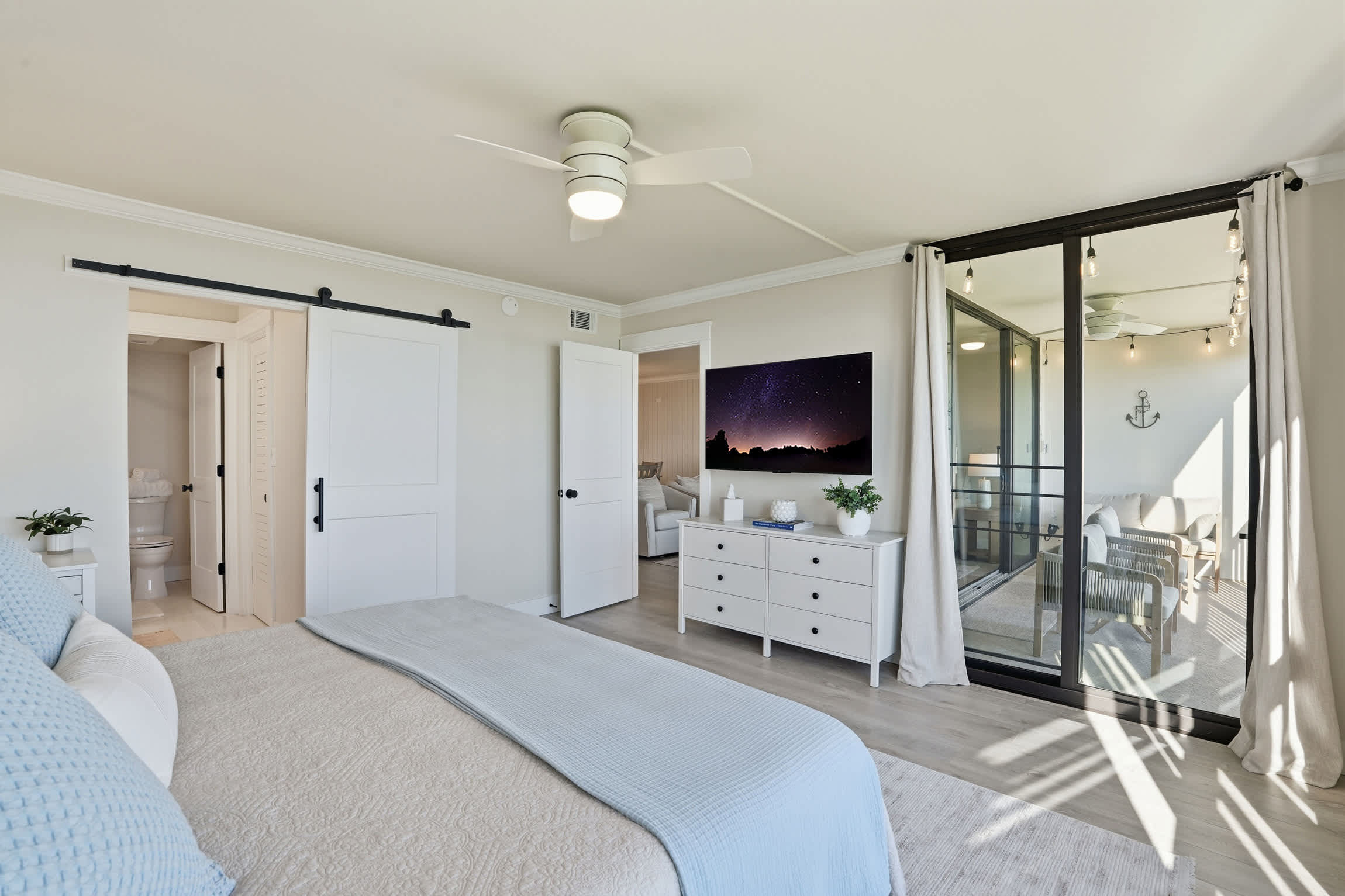 Luxury Bay Side Condo on Fort Myers Beach FL | Photo 17