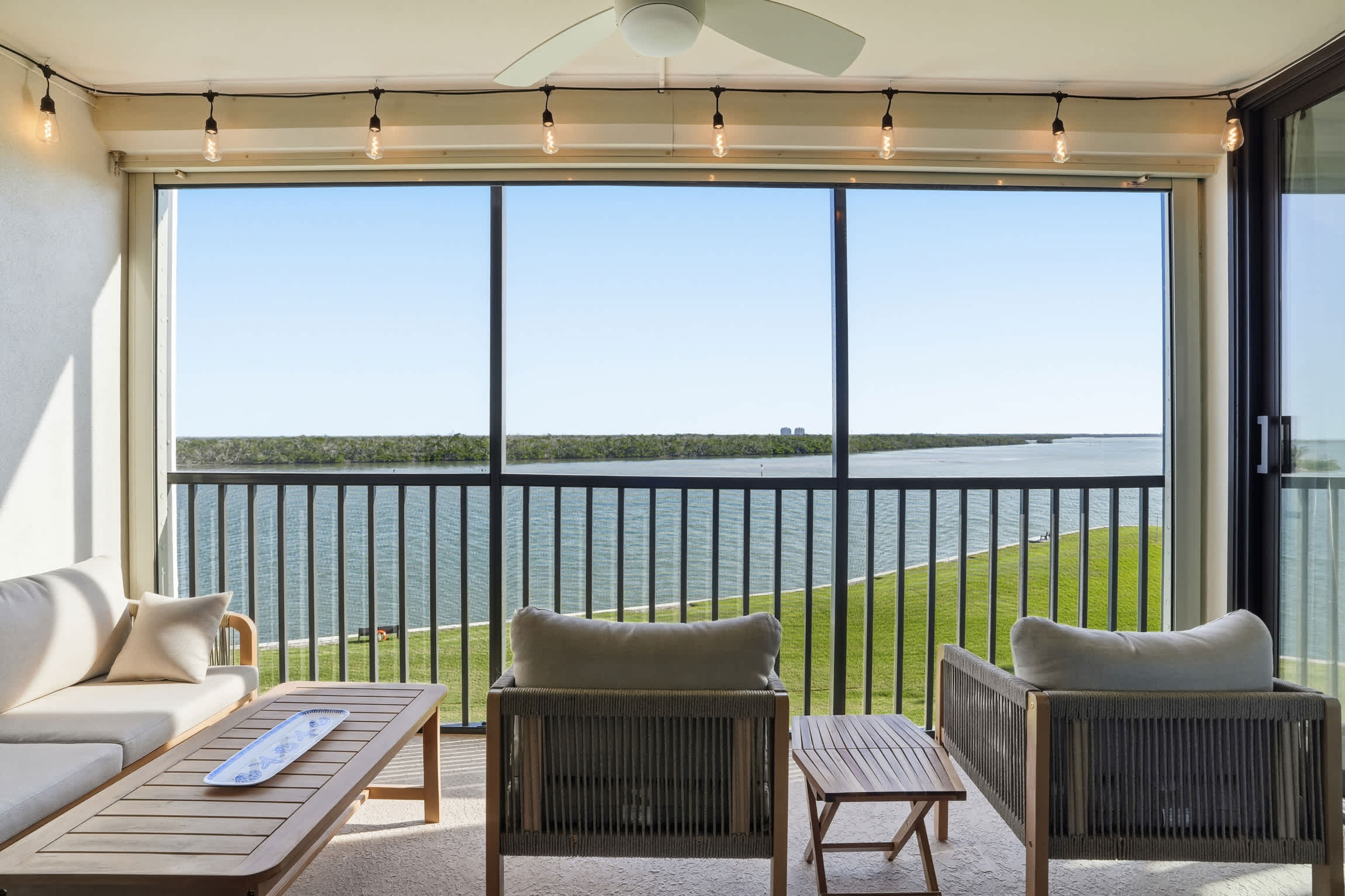 Luxury Bay Side Condo on Fort Myers Beach FL | Photo 26