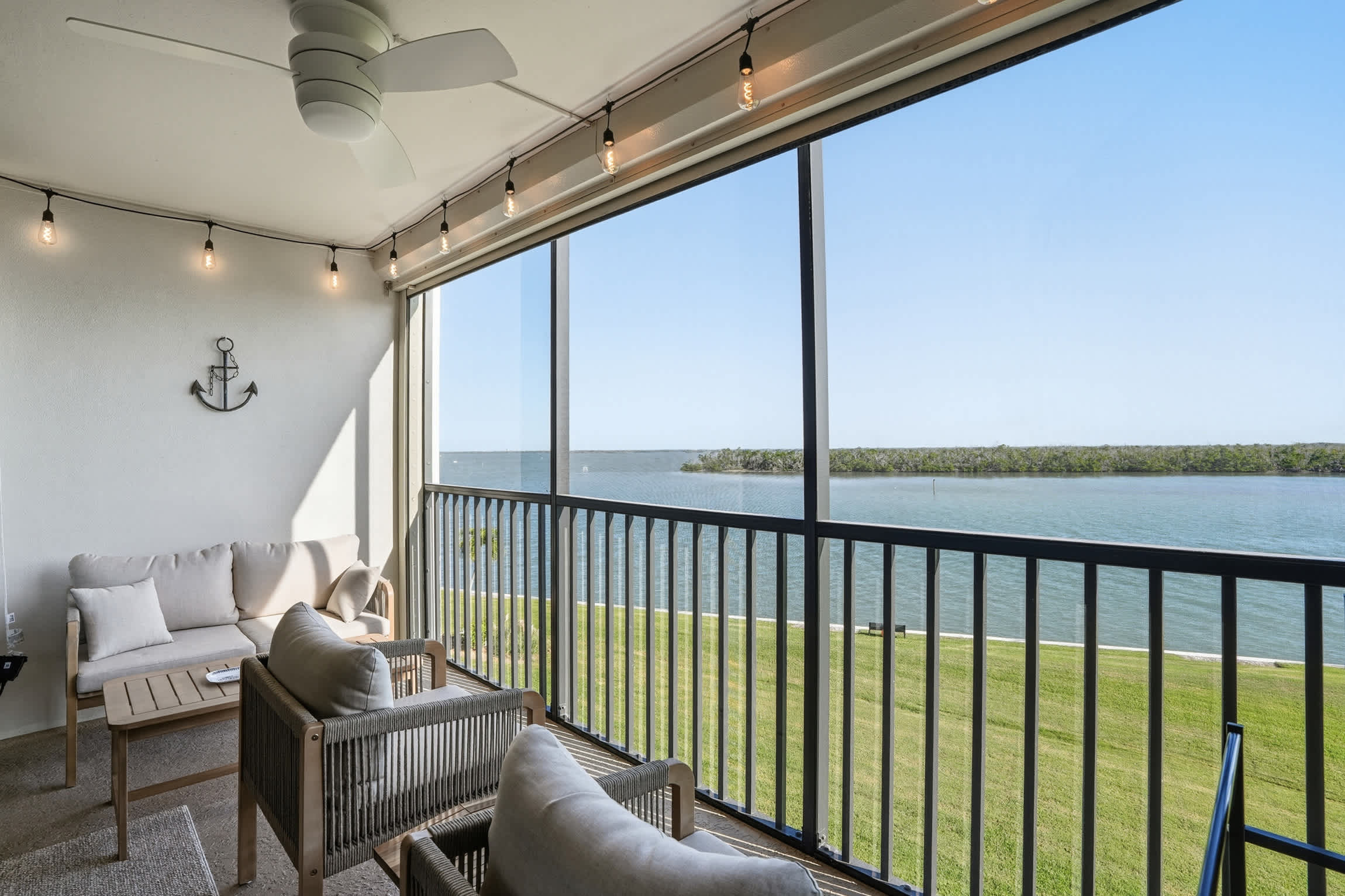 Luxury Bay Side Condo on Fort Myers Beach FL | Photo 28