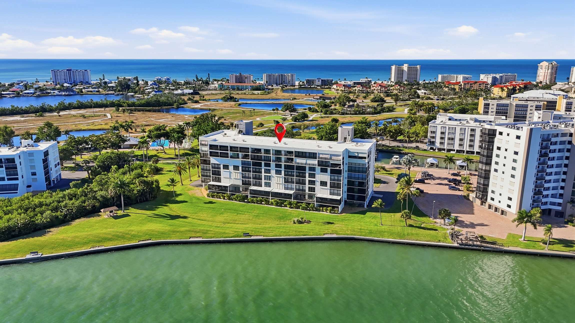 Luxury Bay Side Condo on Fort Myers Beach FL | Photo 32