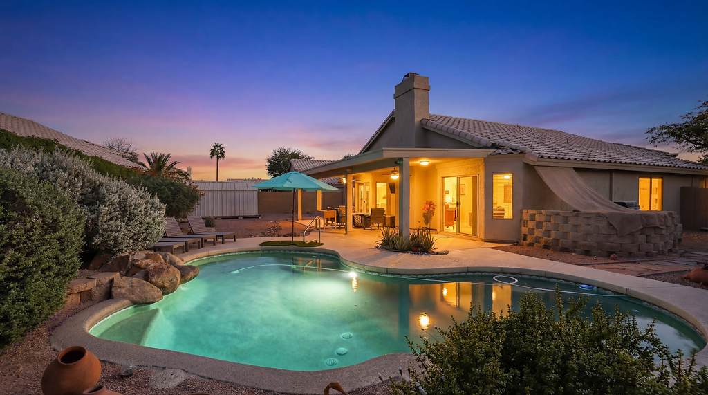 Heated Pool & Hot Tub - Private Desert Retreat