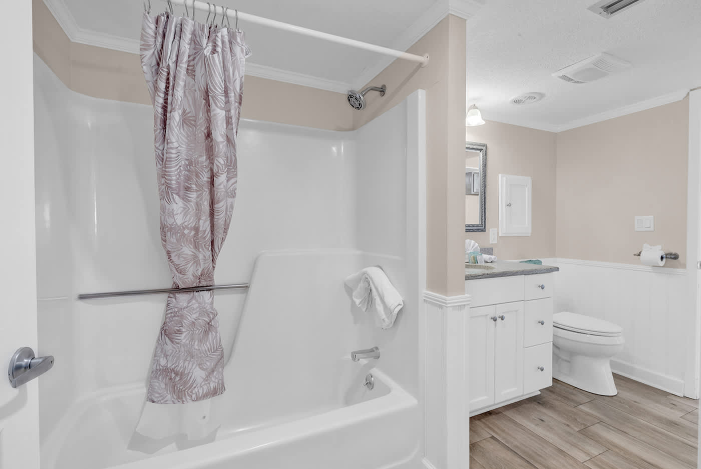 Beach Lovers Retreat 3BR North Myrtle Beach Gem | Photo 24