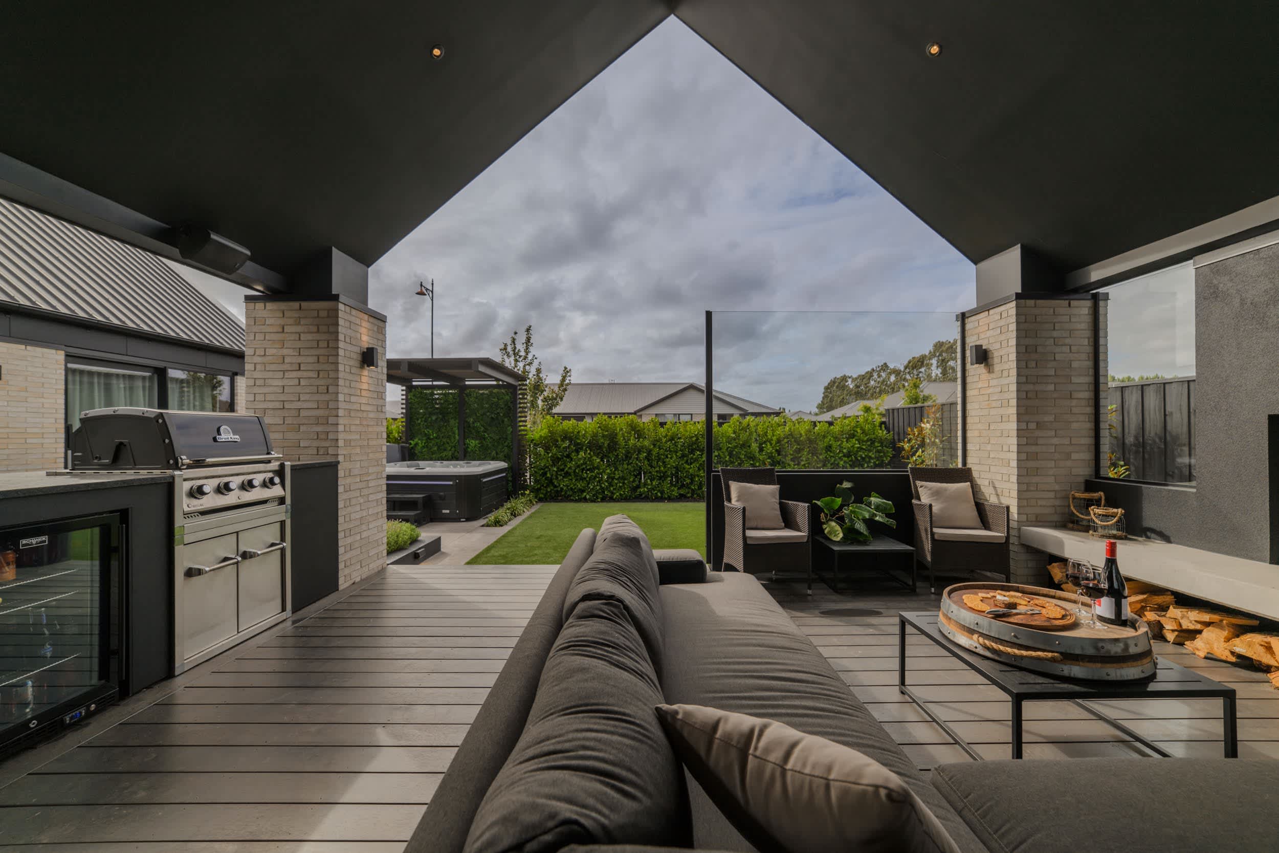 Stylish Home w- Private Spa, Indoor & Outdoor Fire — Prebbleton, Canterbury Region — vacation rental