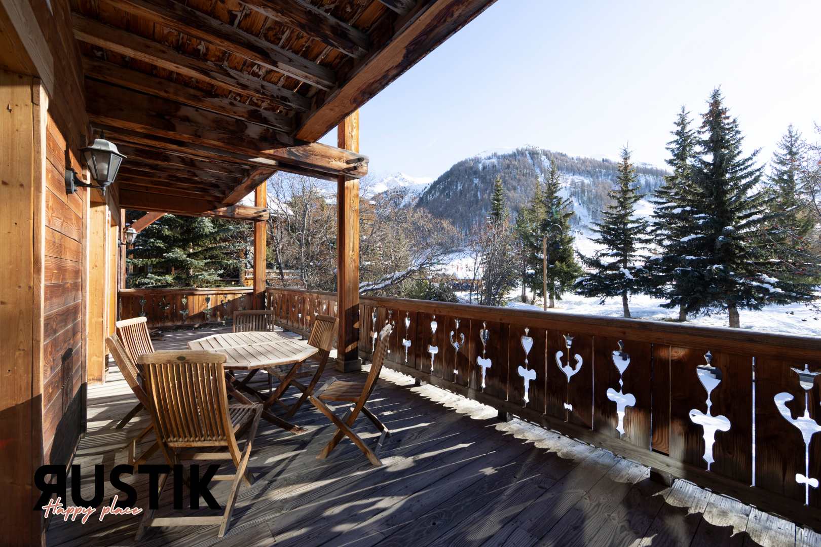 Genepi rustique suite of the Daphnes chalet — Val-d'Isère, Auvergne-Rhône-Alpes — vacation rental