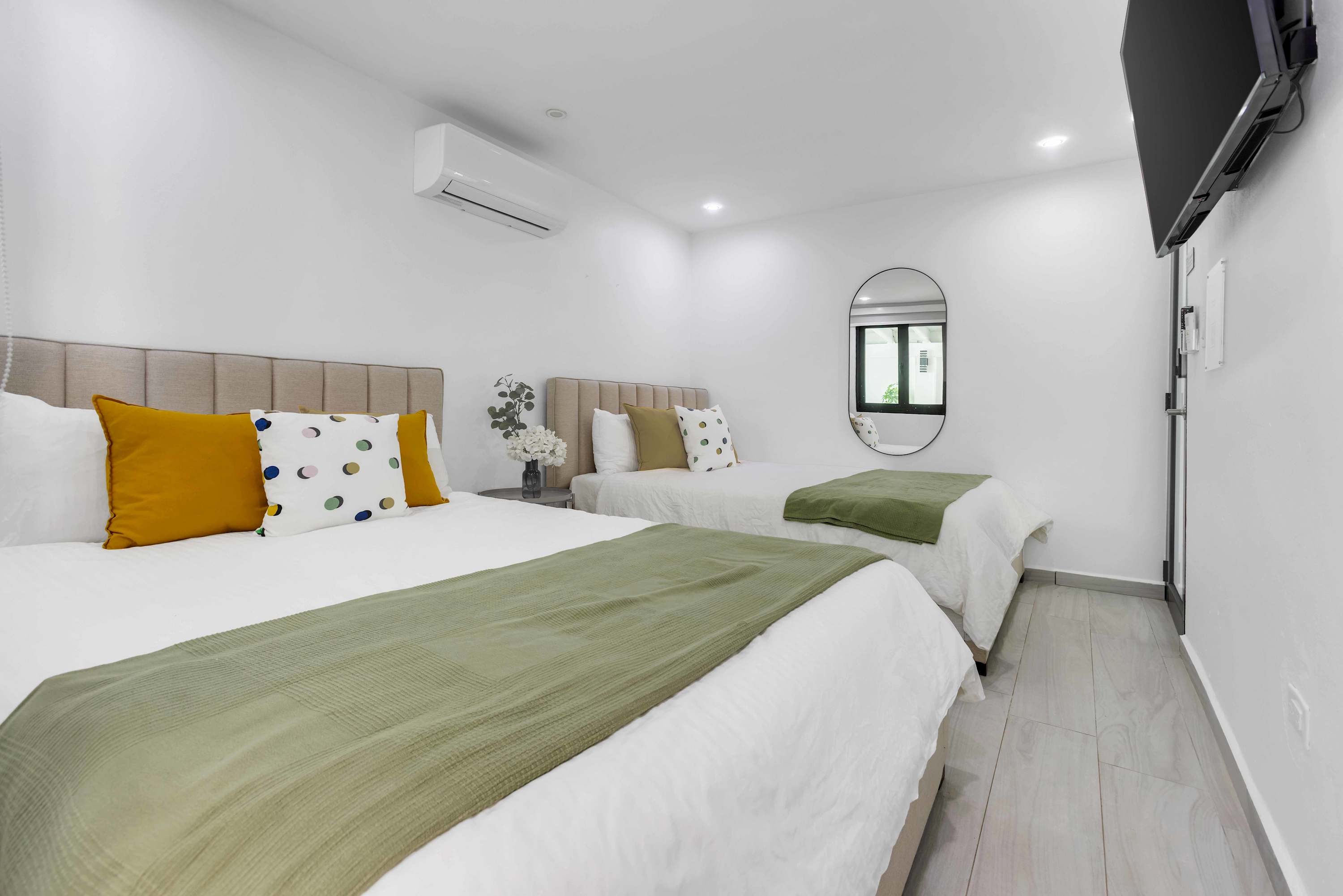 Rent a Charming Bedroom in Dorado del Mar