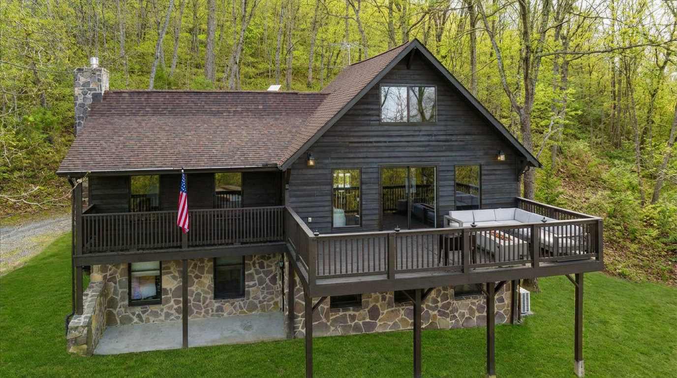 Stress Free Retreat! Shenandoah Views, Cozy Fires