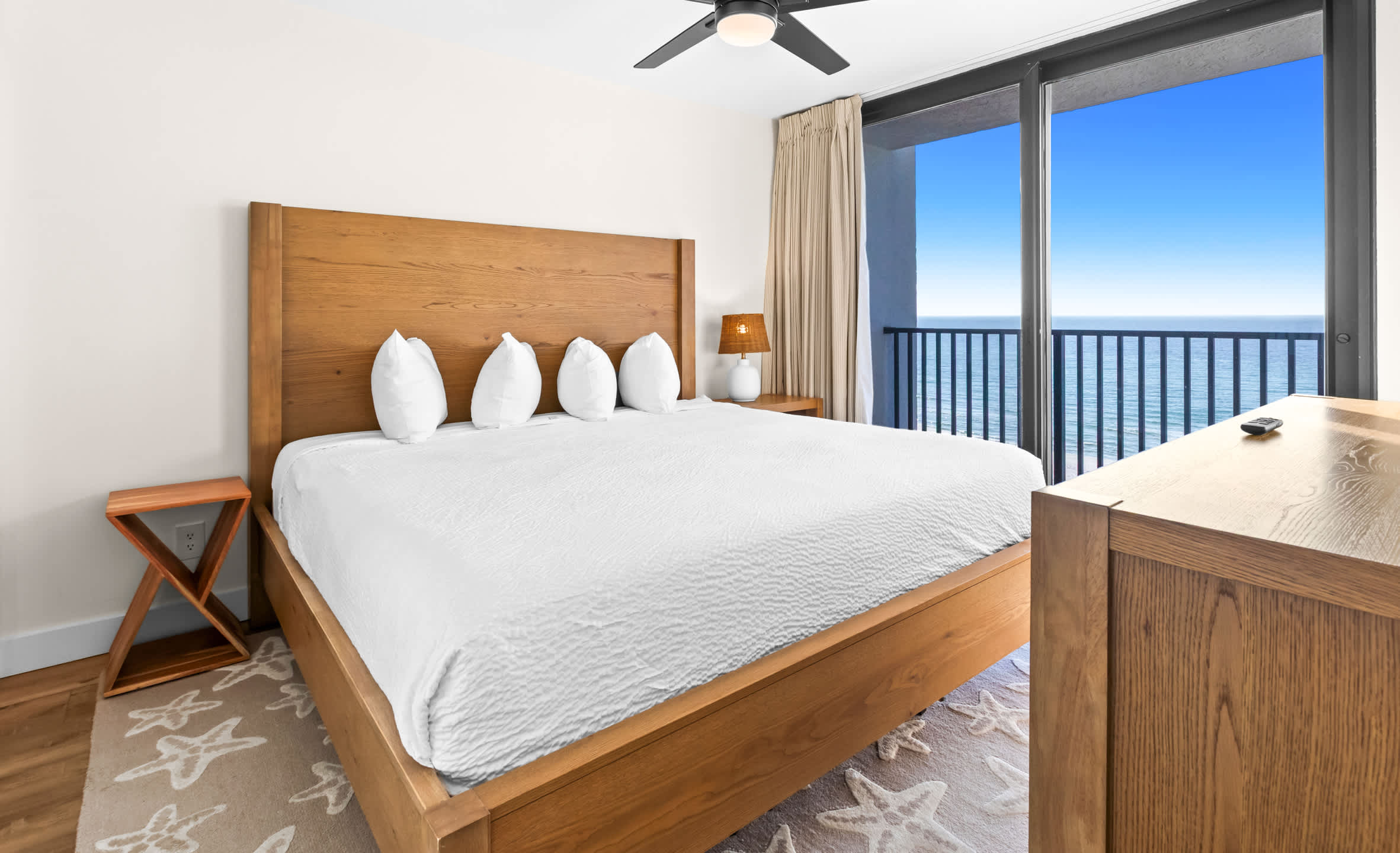 One Seagrove Place 0606 17