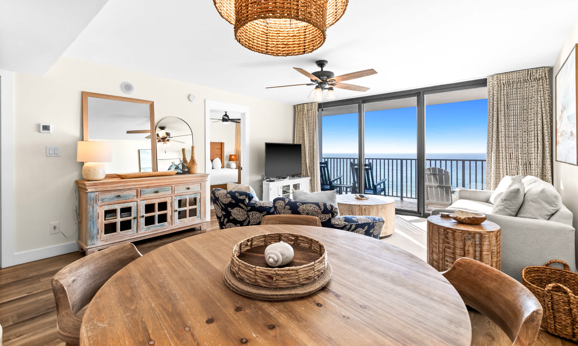 One Seagrove Place 0606 8