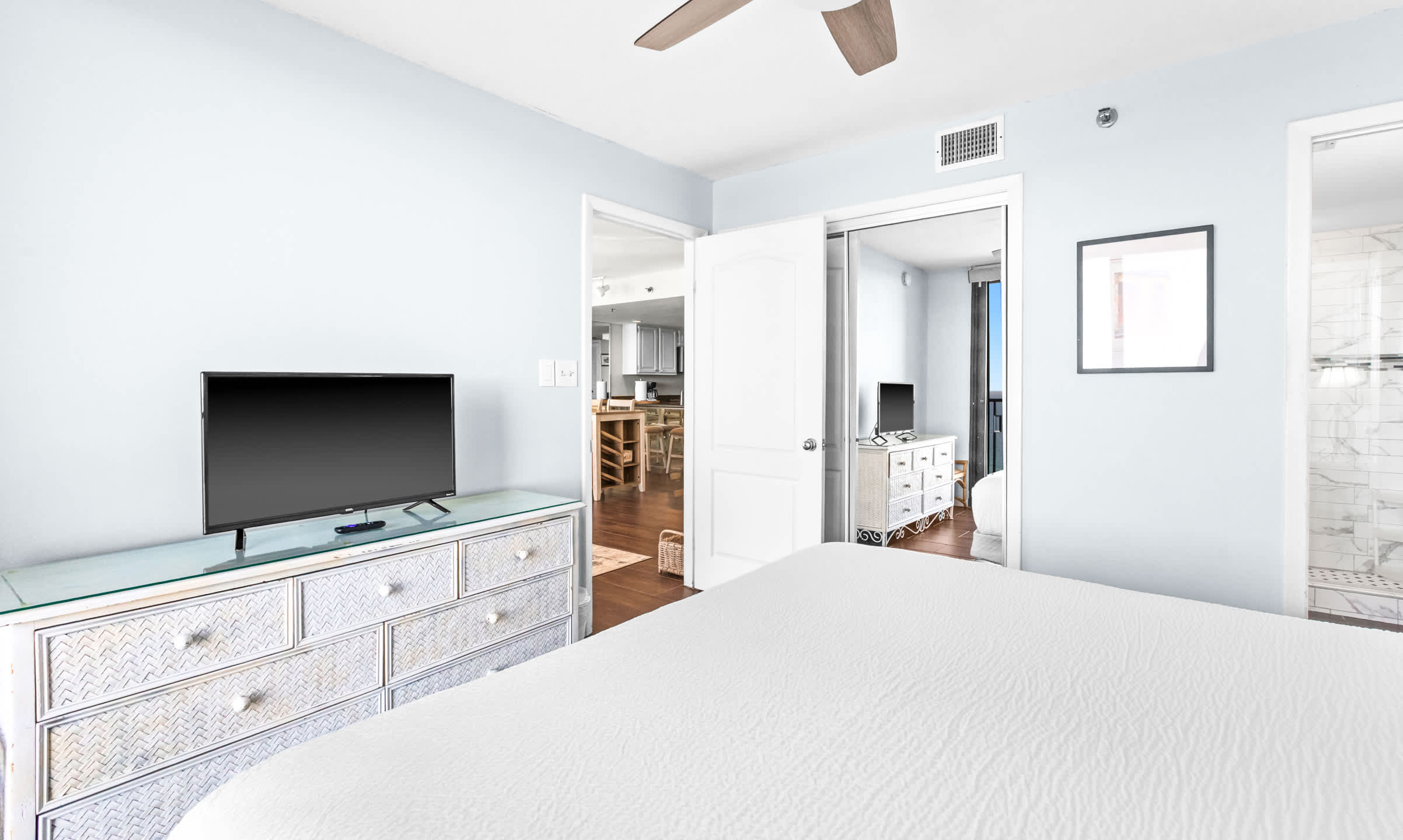 One Seagrove Place 1005 | Photo 19