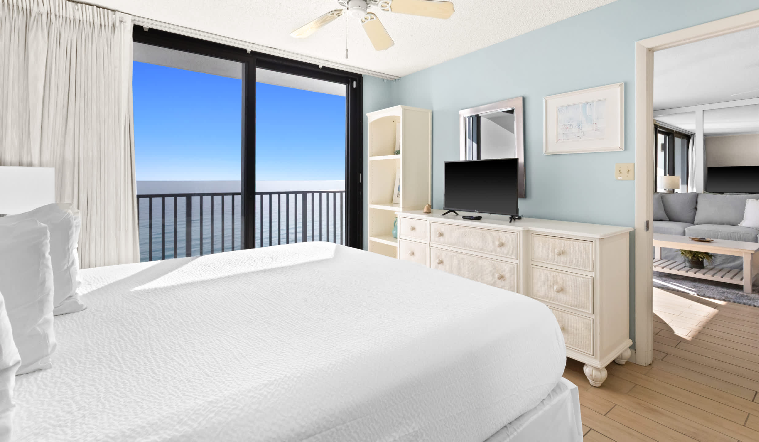 One Seagrove Place 1103 | Photo 12