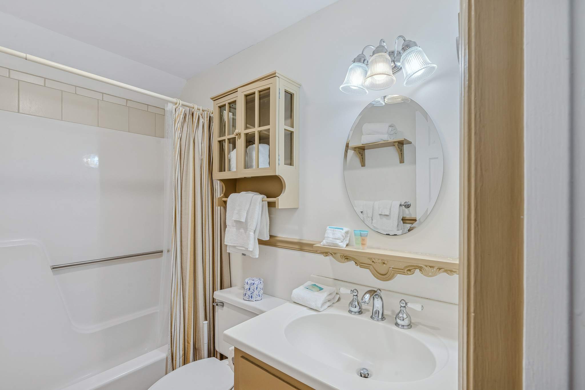 End Unit, Golf Views, Club - Lakeland Village 1A*