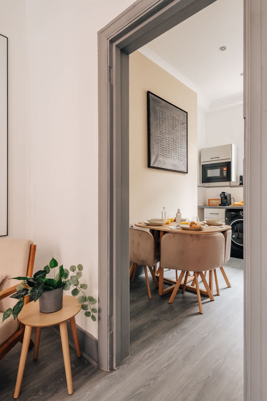 Central Old Street Apt: Multi-Level, Workspace, in City Road 133 EC1V 1JB - Property image 11 - VivreStays