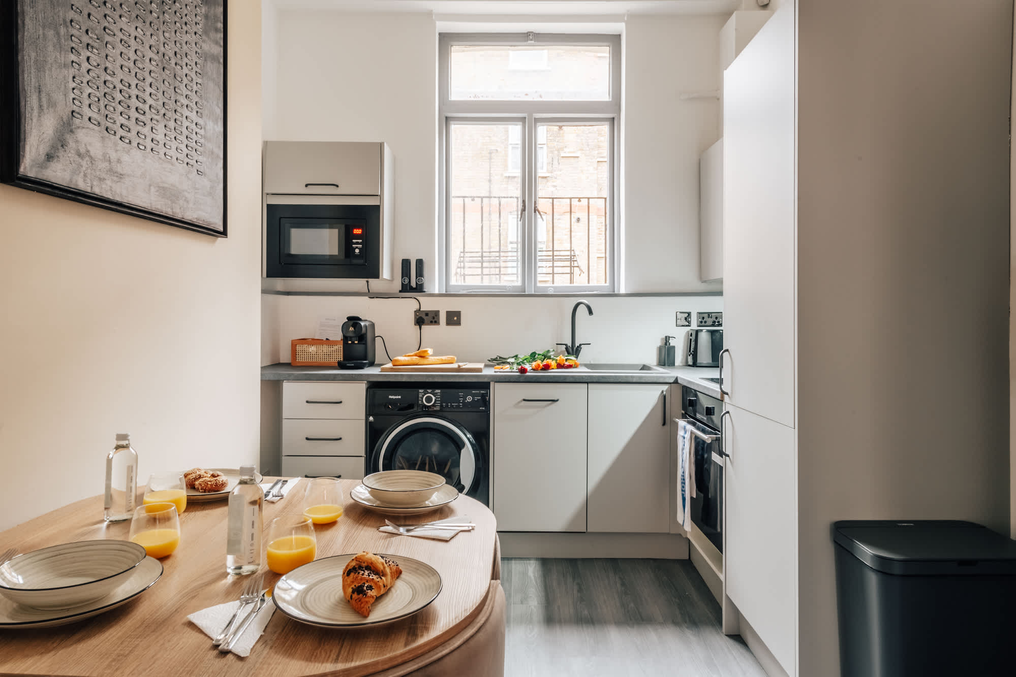 Central Old Street Apt: Multi-Level, Workspace, in City Road 133 EC1V 1JB - Property image 13 - VivreStays